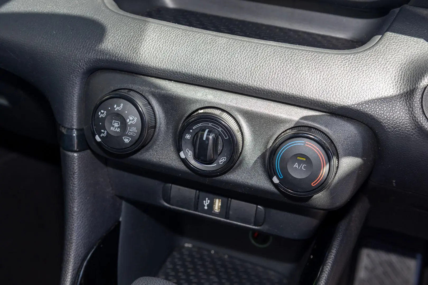 2022 Toyota Yaris Gallery Image 12