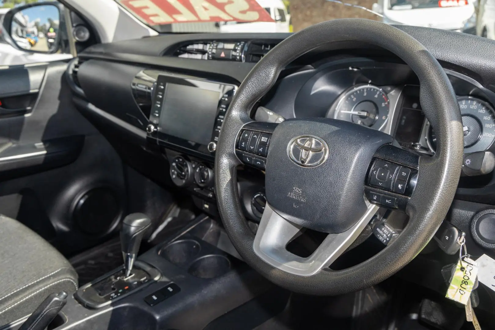 2022 Toyota Hilux Gallery Image 7