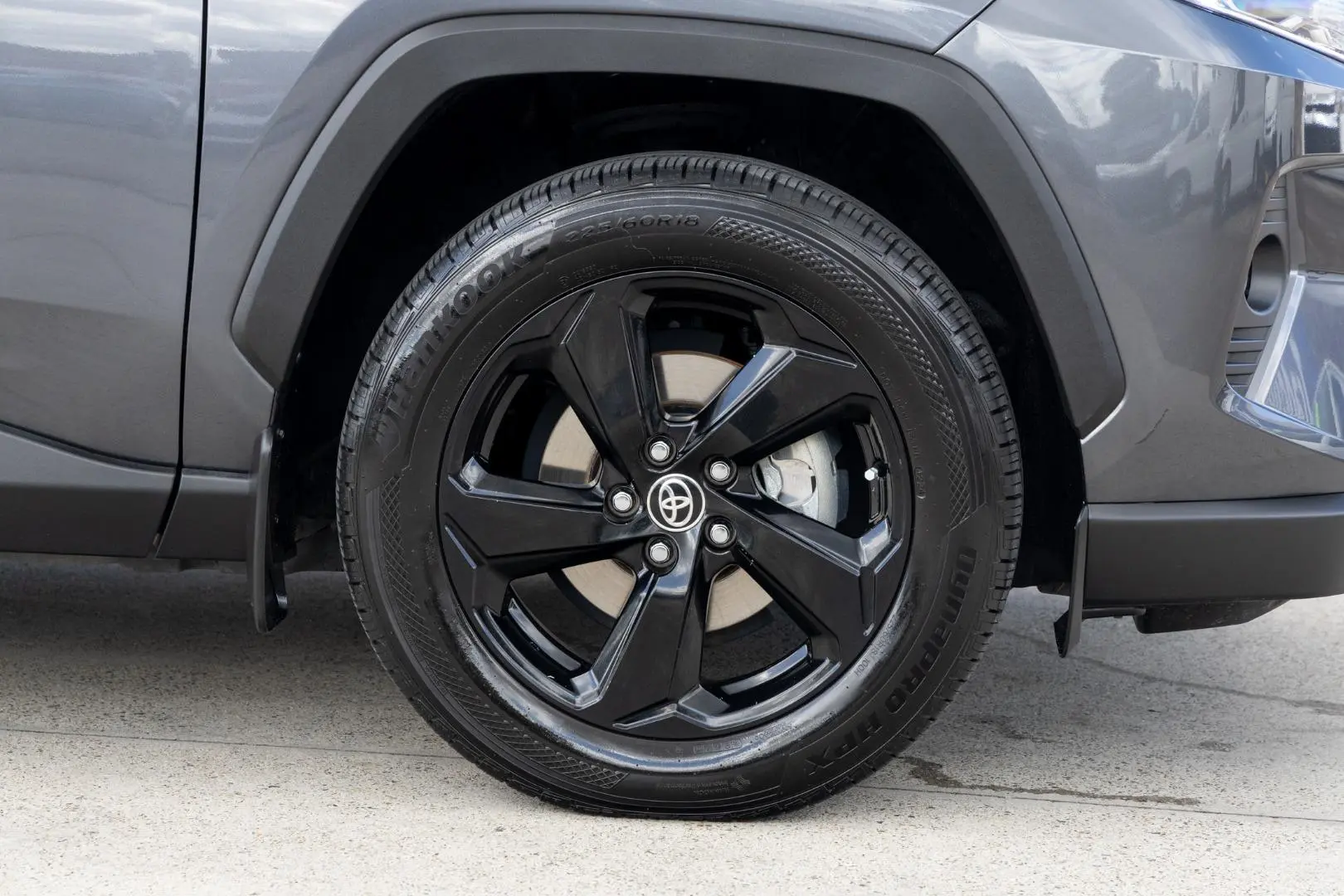 2020 Toyota RAV4 Gallery Image 22