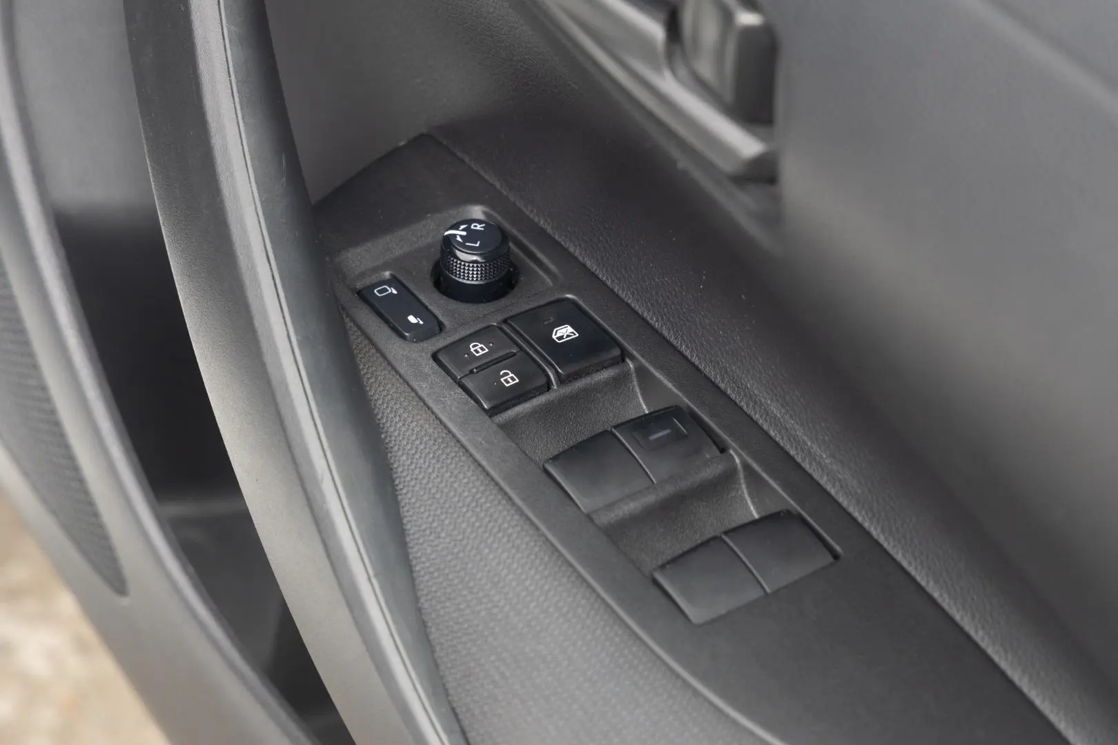 2020 Toyota Corolla Gallery Image 19