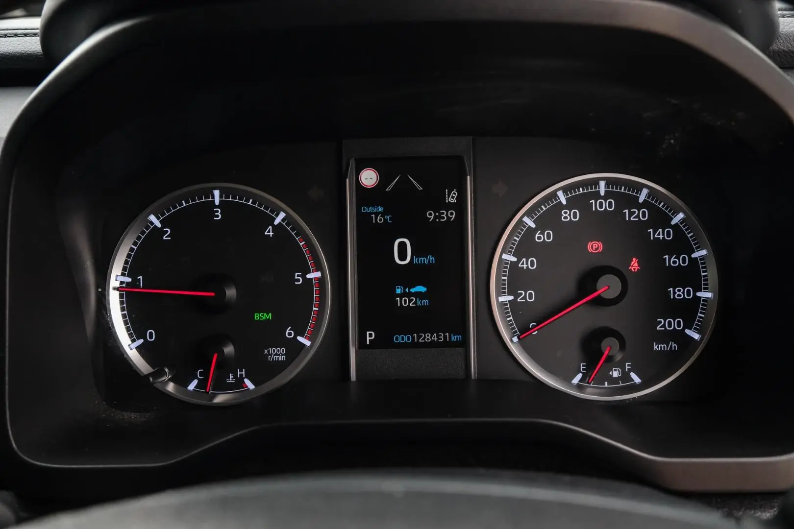 2019 Toyota Granvia Gallery Image 10