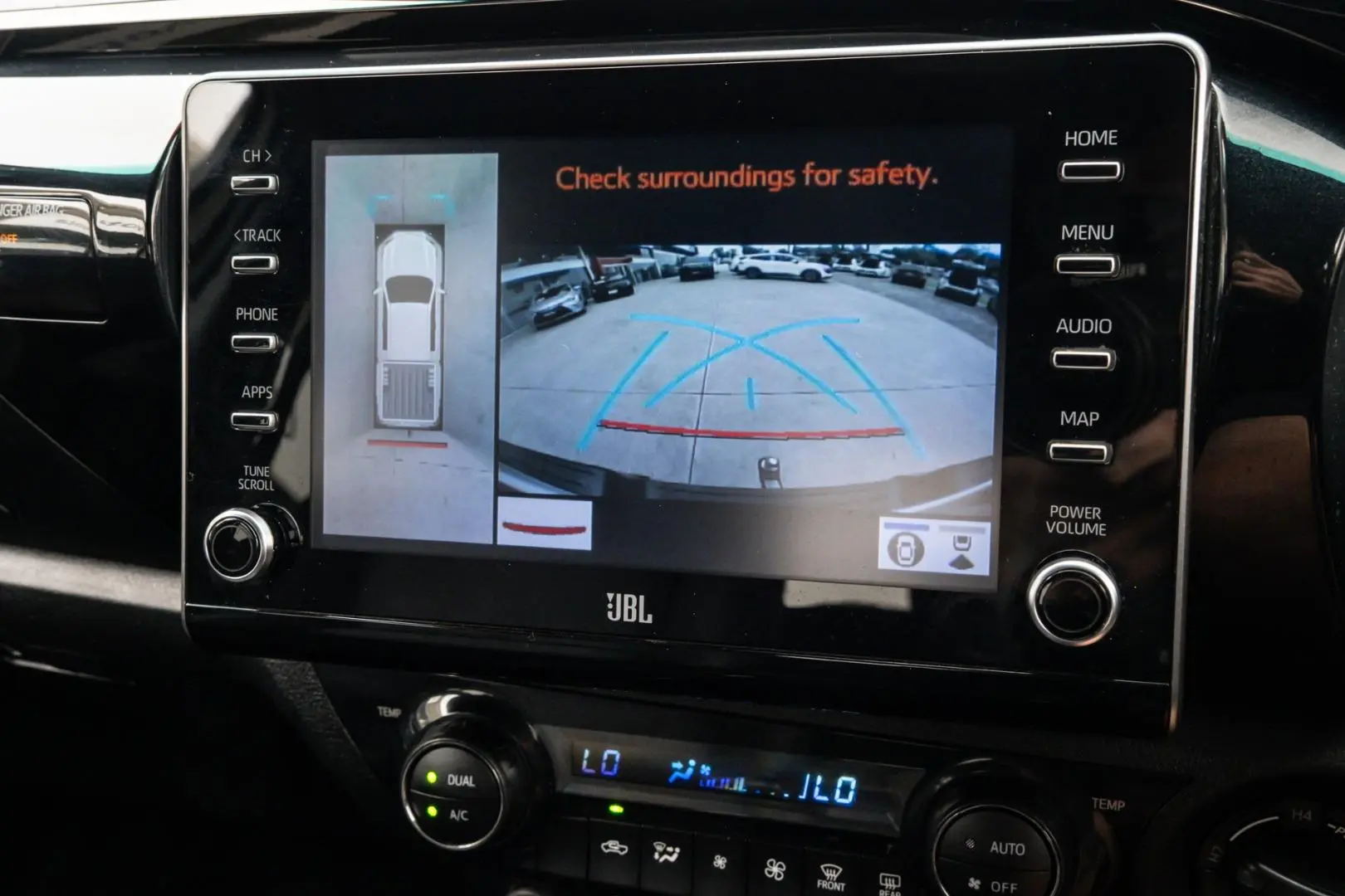 2023 Toyota Hilux Gallery Image 12