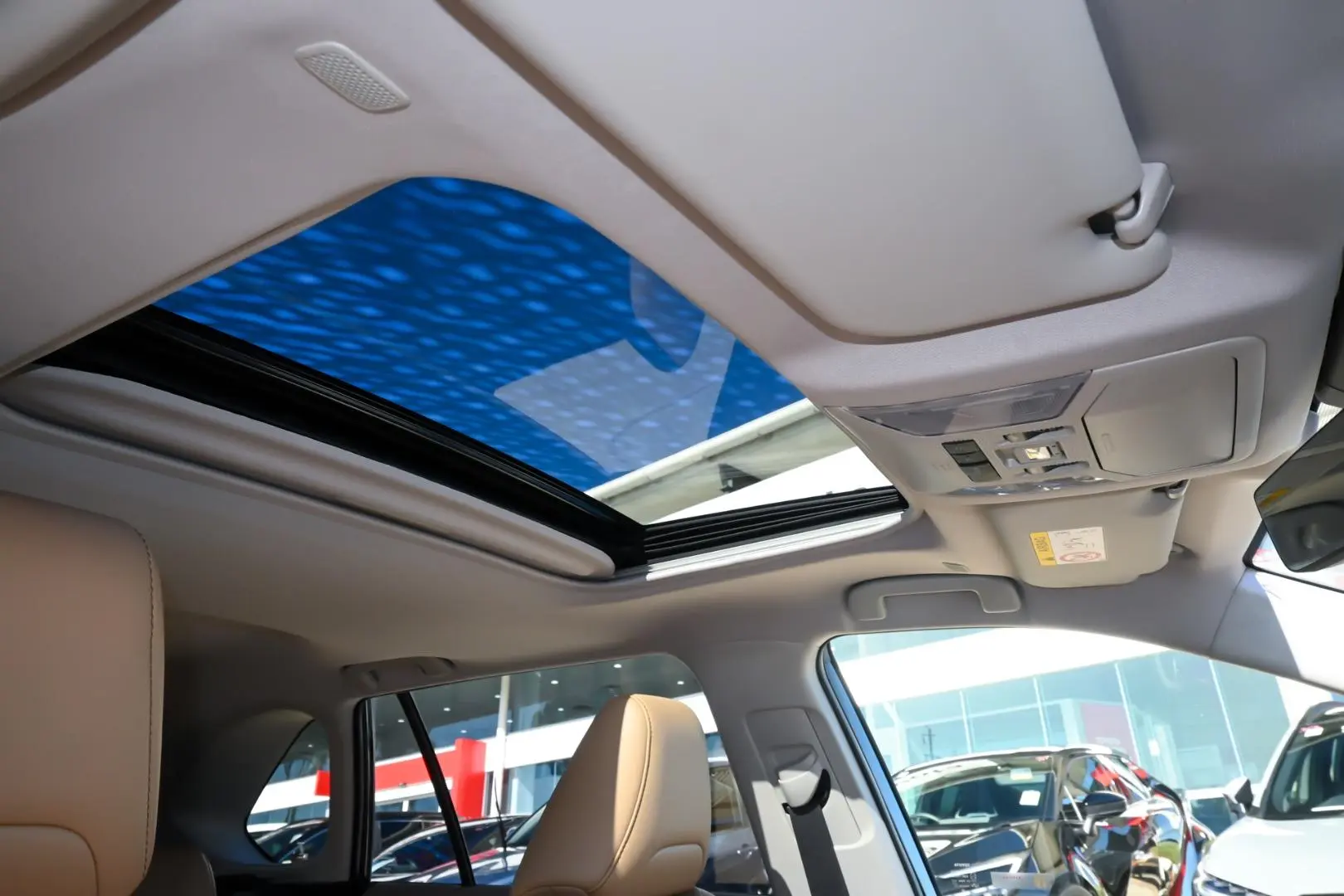 2025 Toyota RAV4 Gallery Image 11