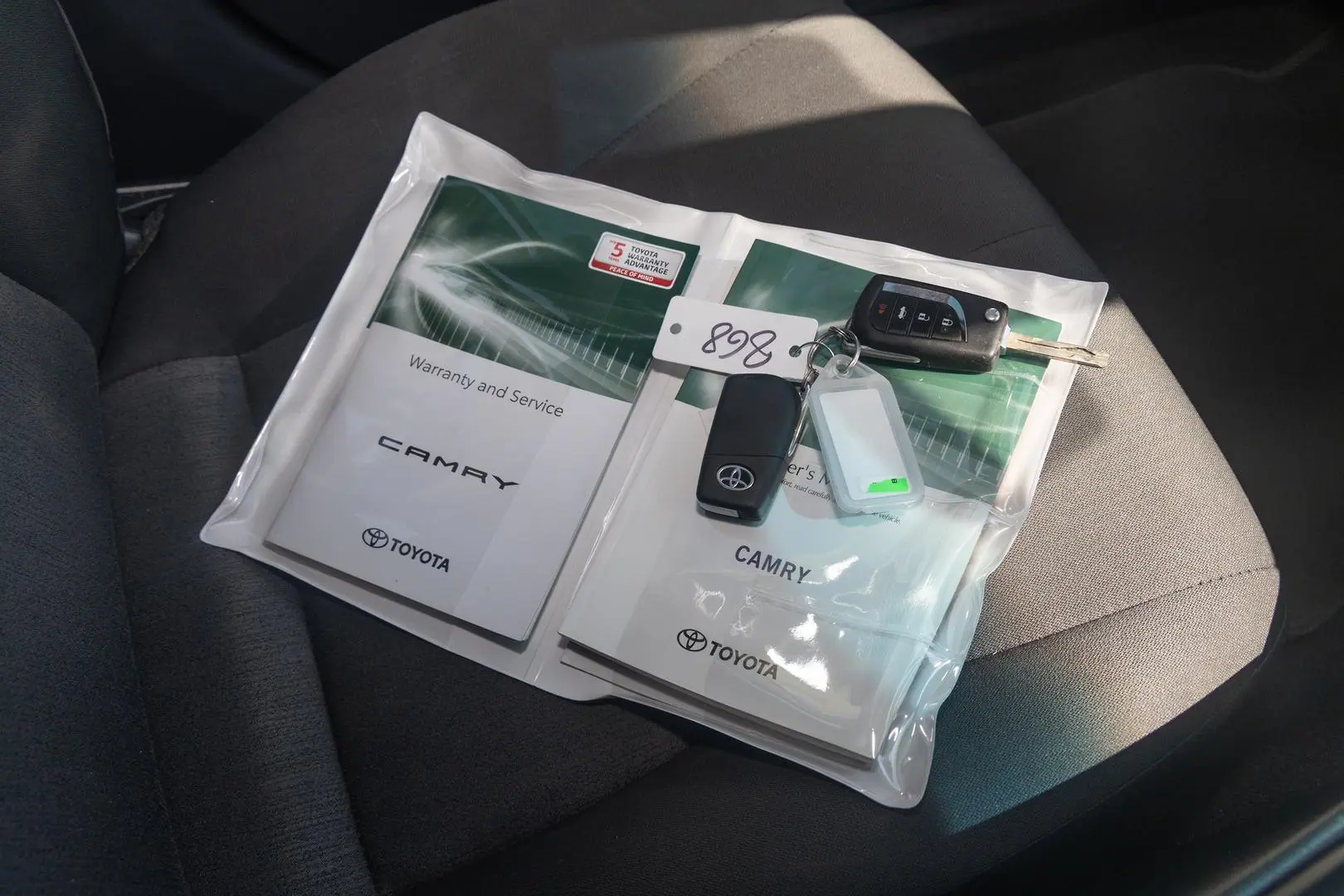 2020 Toyota Camry Gallery Image 18