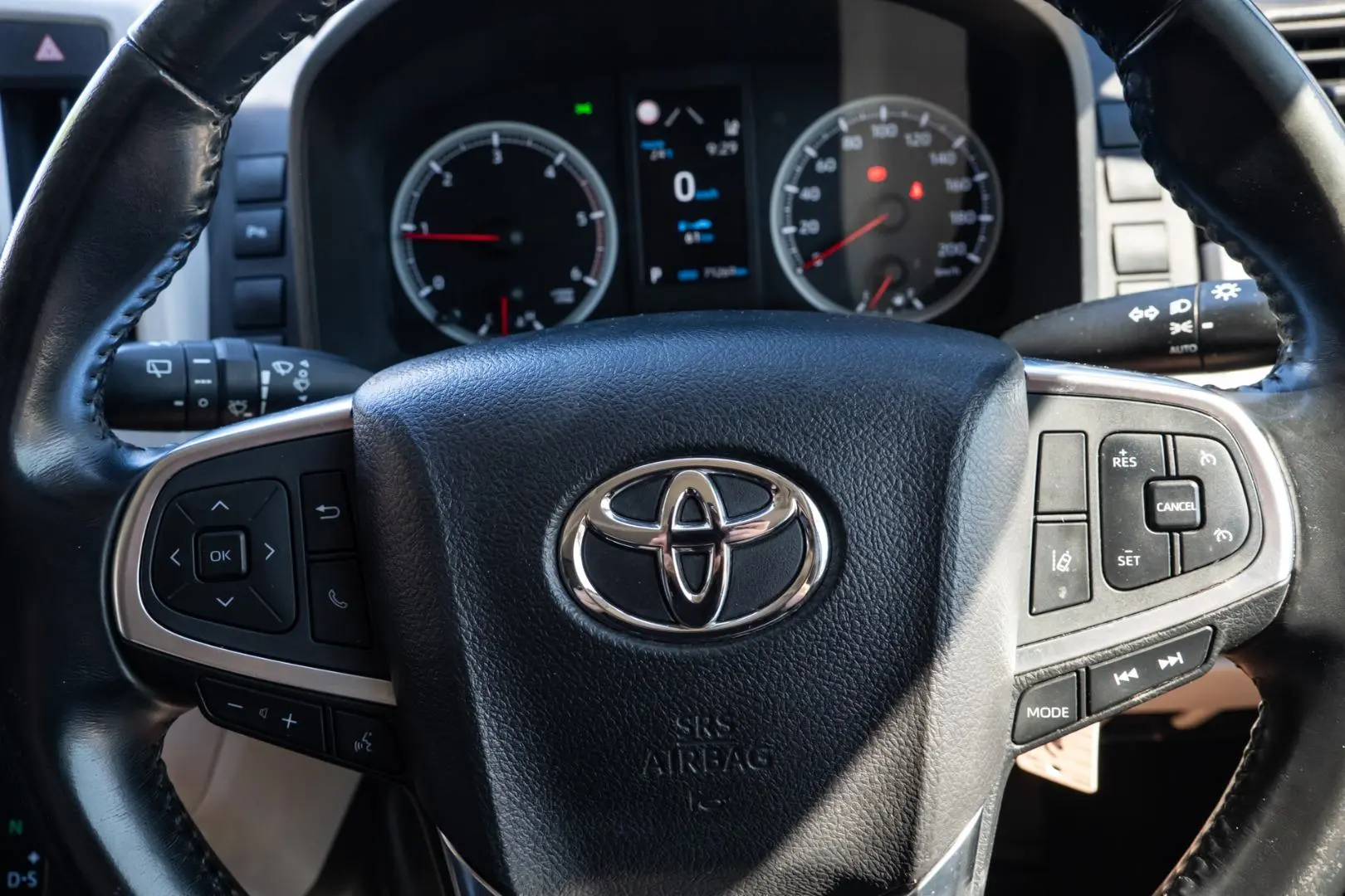 2020 Toyota Hiace Gallery Image 15