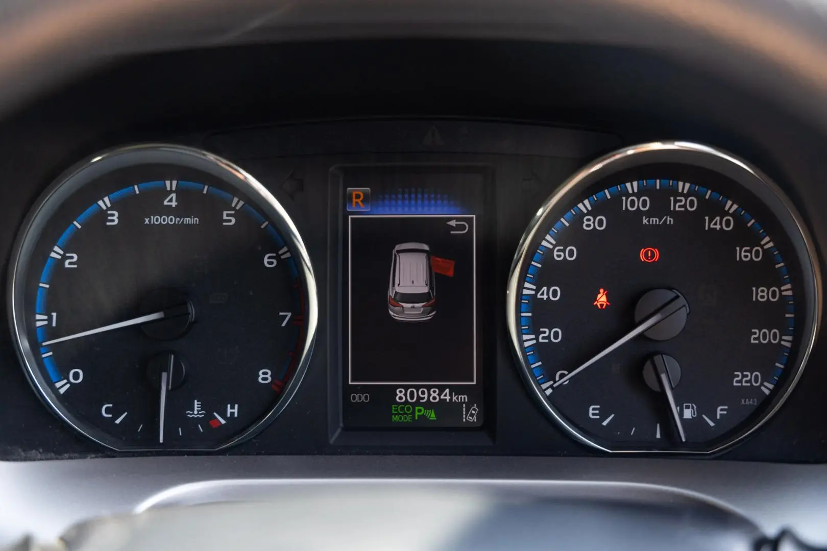 2018 Toyota RAV4 Gallery Image 11