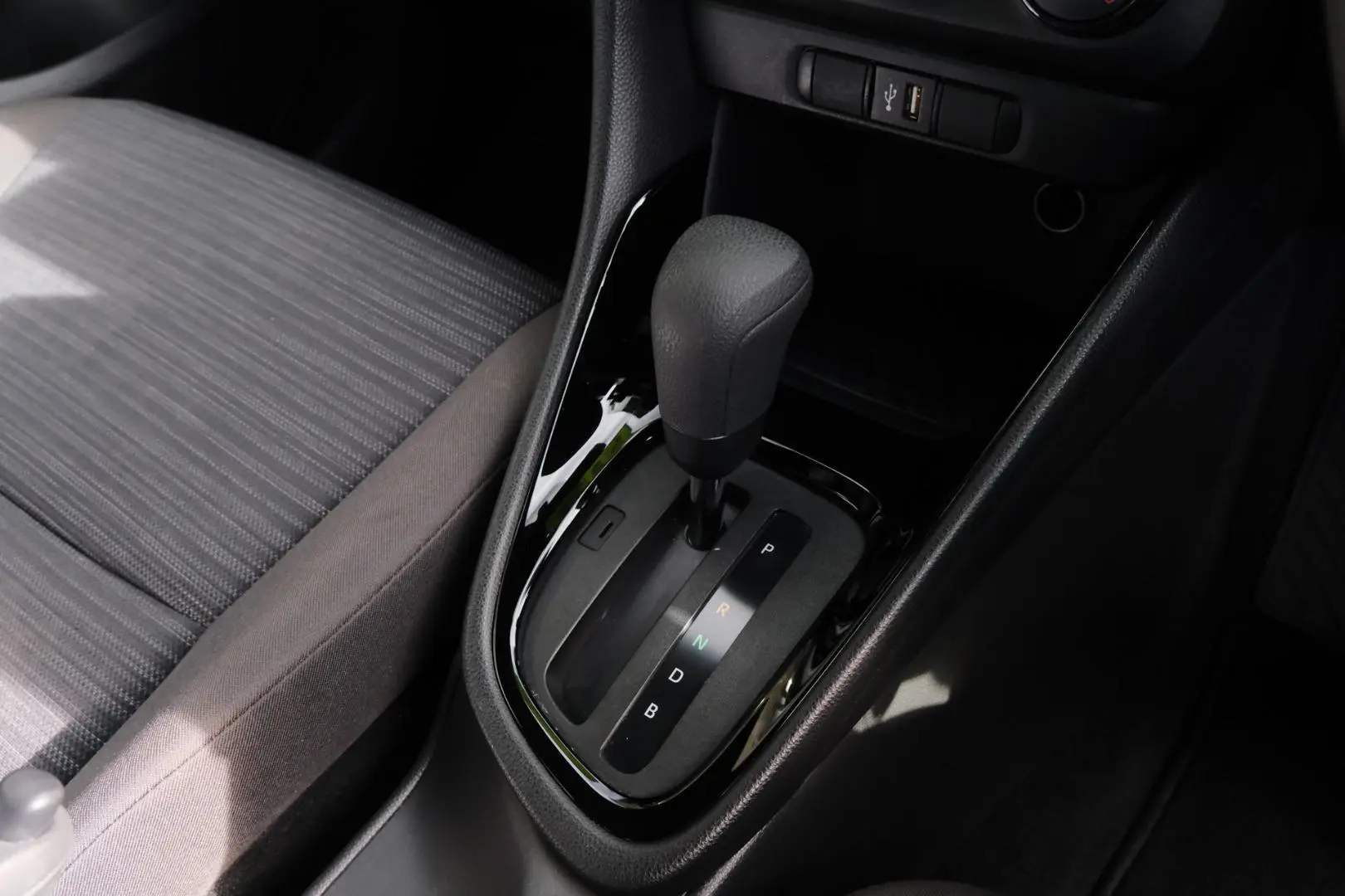 2022 Toyota Yaris Gallery Image 14