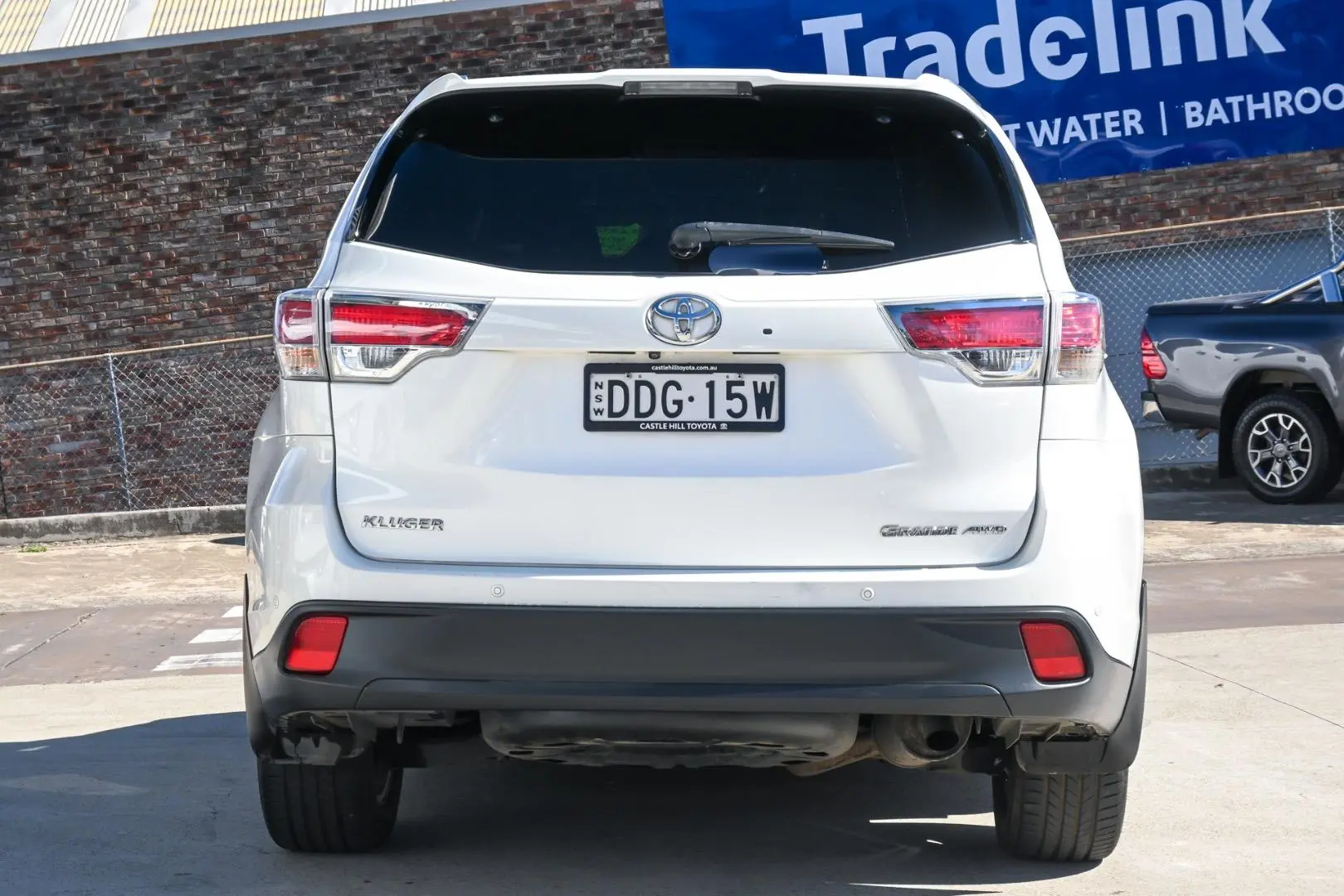 2016 Toyota Kluger Gallery Image 5