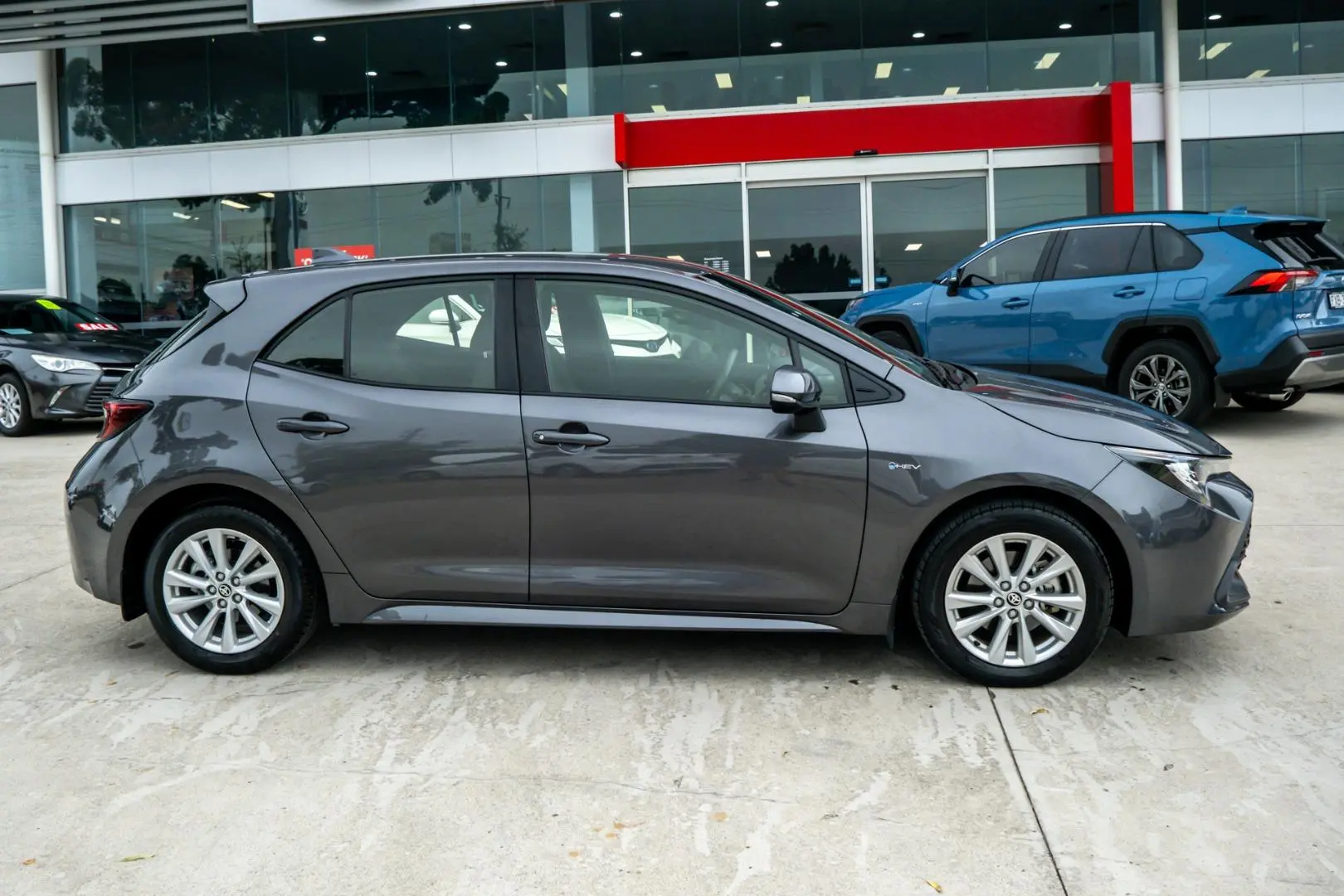 2025 Toyota Corolla Gallery Image 3