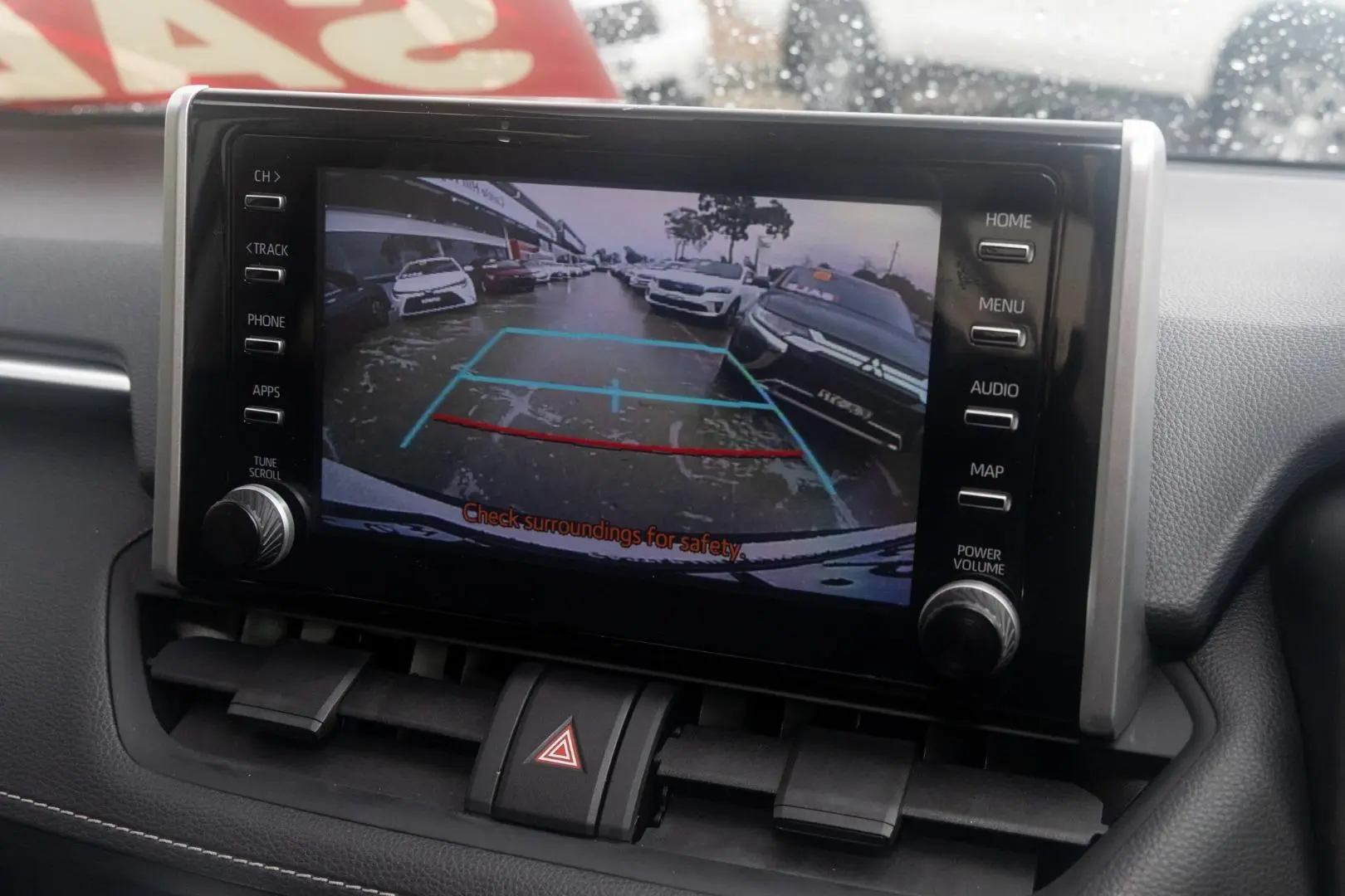 2020 Toyota RAV4 Gallery Image 15