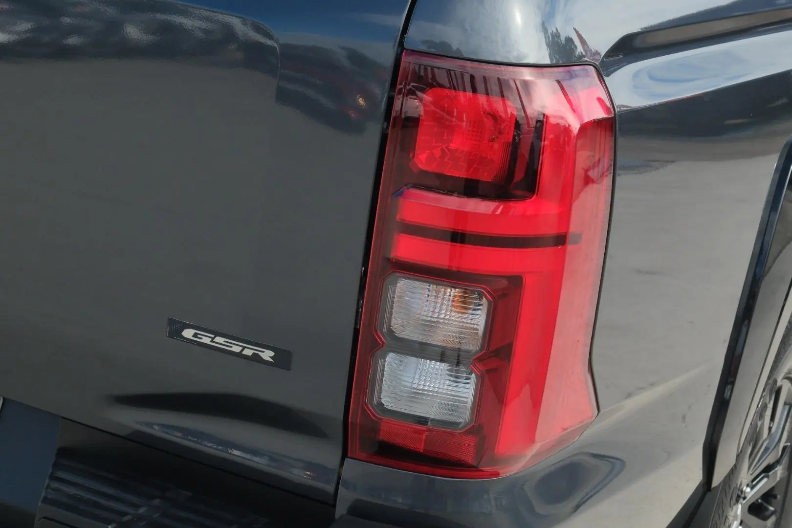 2024 Mitsubishi Triton Gallery Image 19