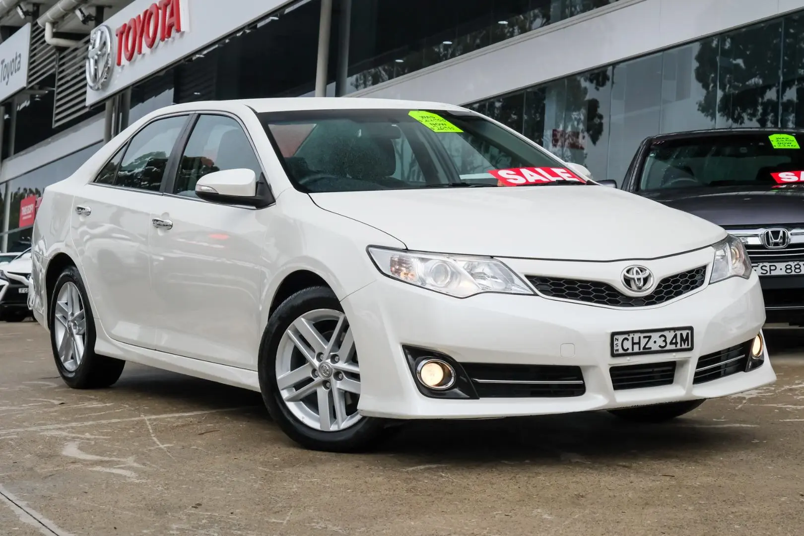 2012 Toyota Camry Gallery Image 1
