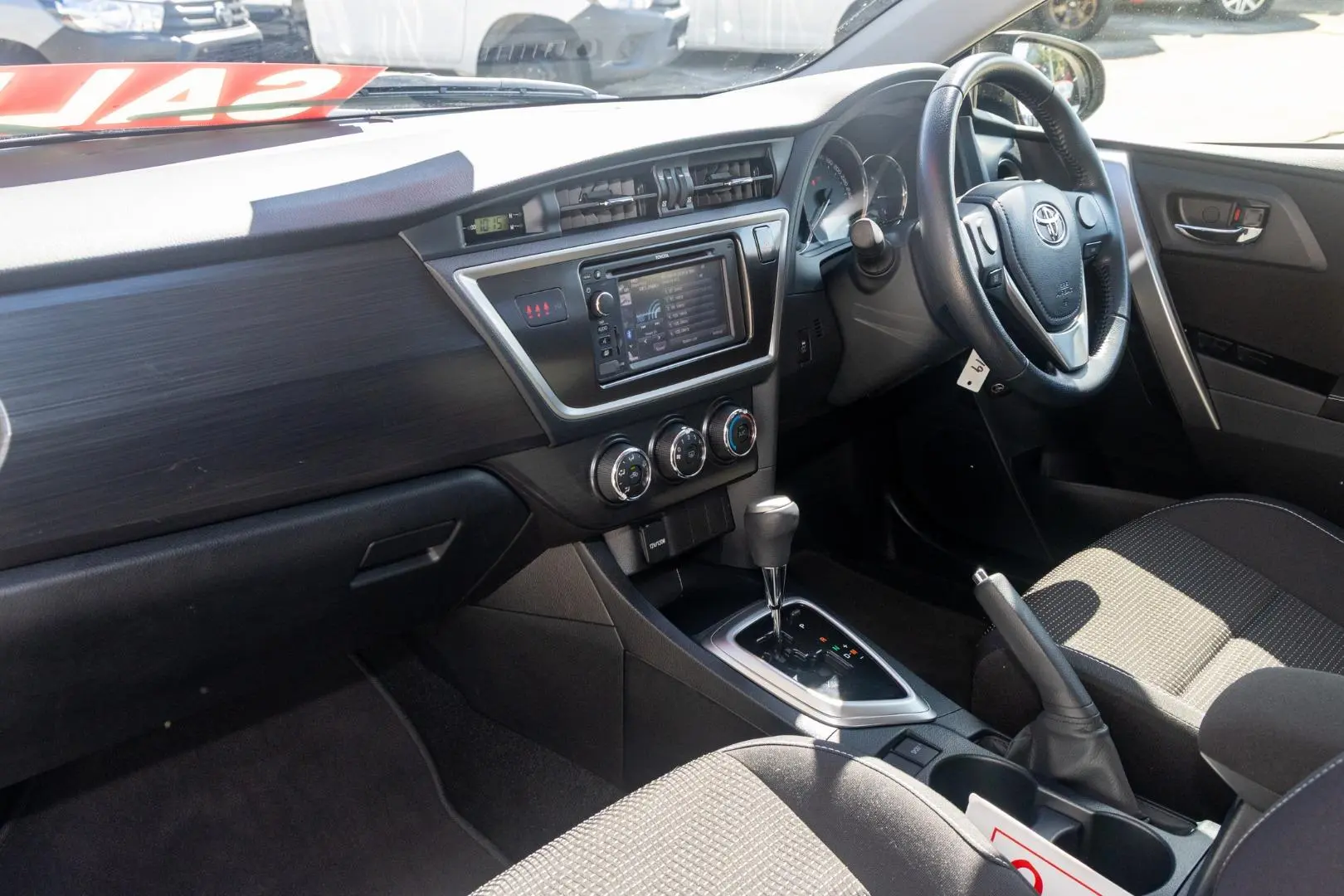 2014 Toyota Corolla Gallery Image 8