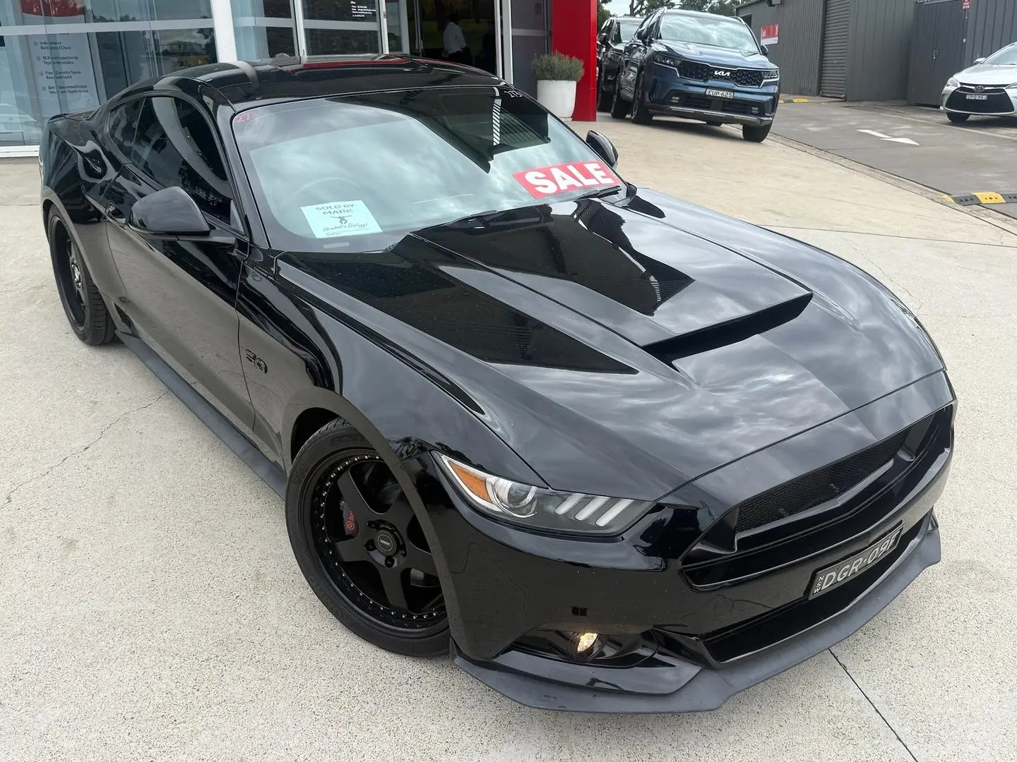 2017 Ford Mustang Gallery Image 6