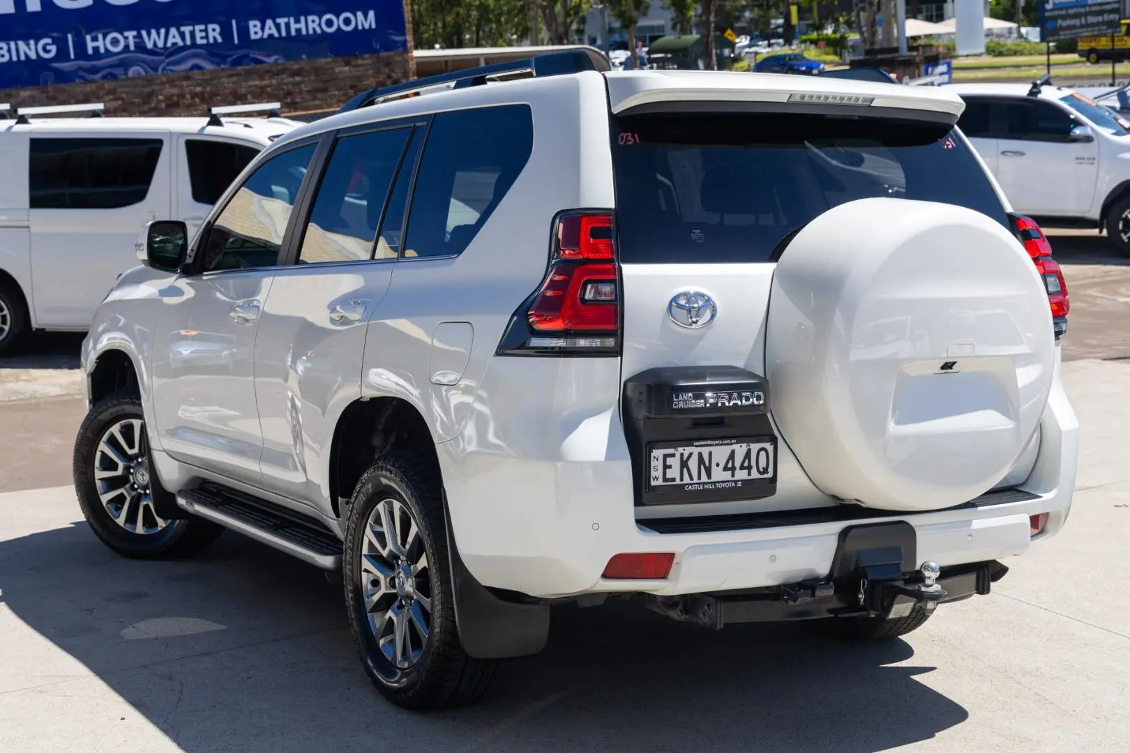 2018 Toyota Landcruiser Prado Gallery Image 2