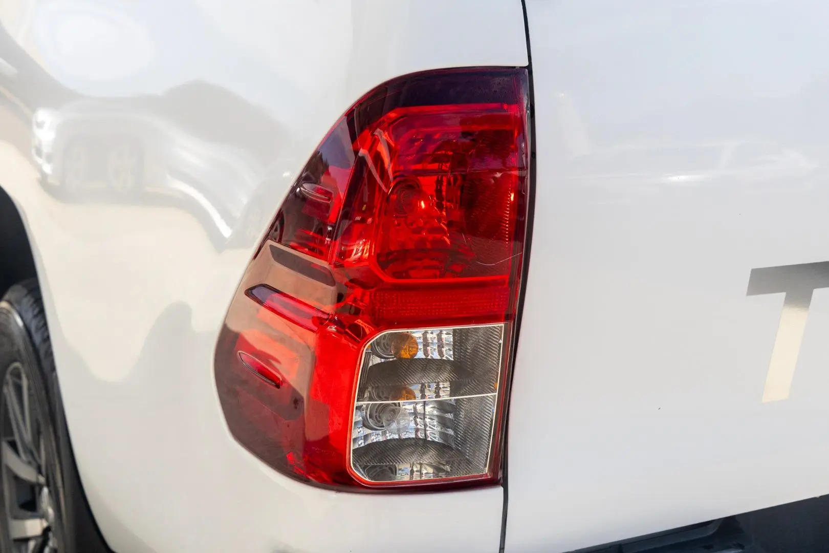 2018 Toyota Hilux Gallery Image 20