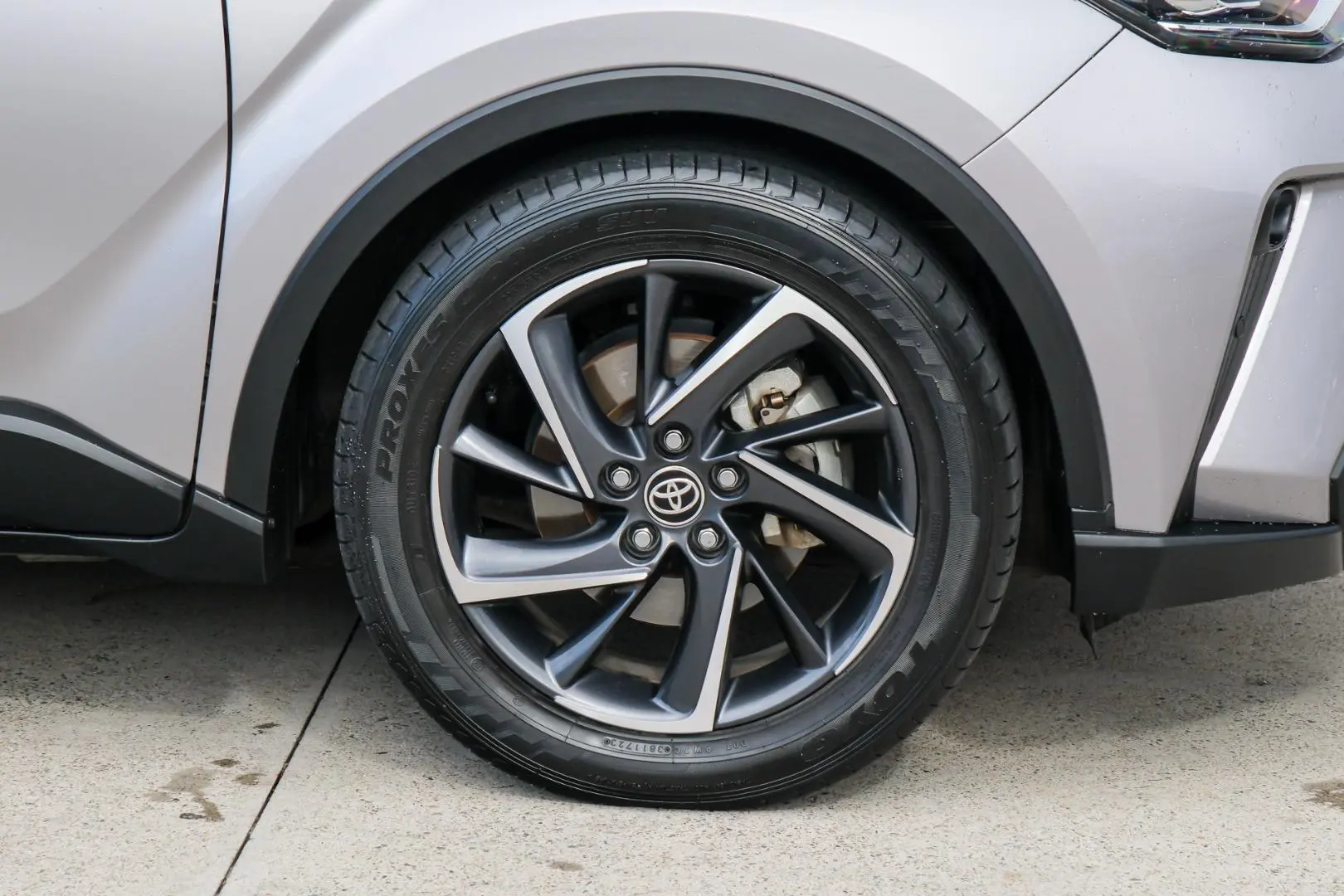 2021 Toyota C-HR Gallery Image 21