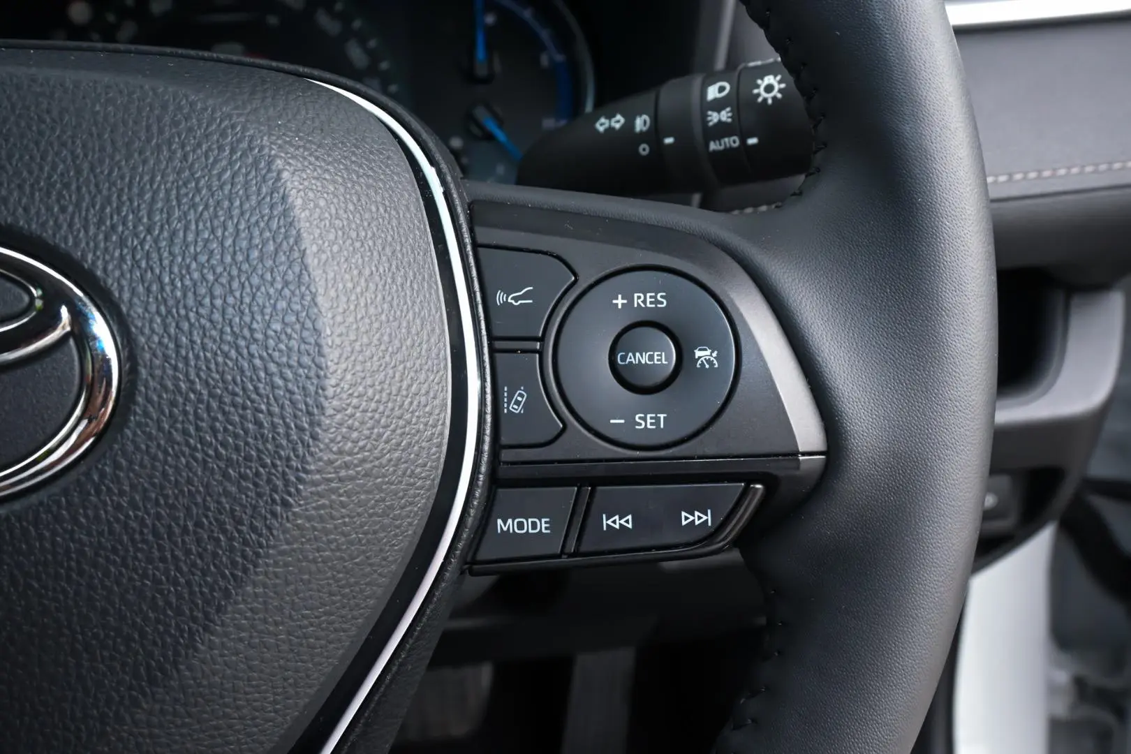 2024 Toyota RAV4 Gallery Image 13