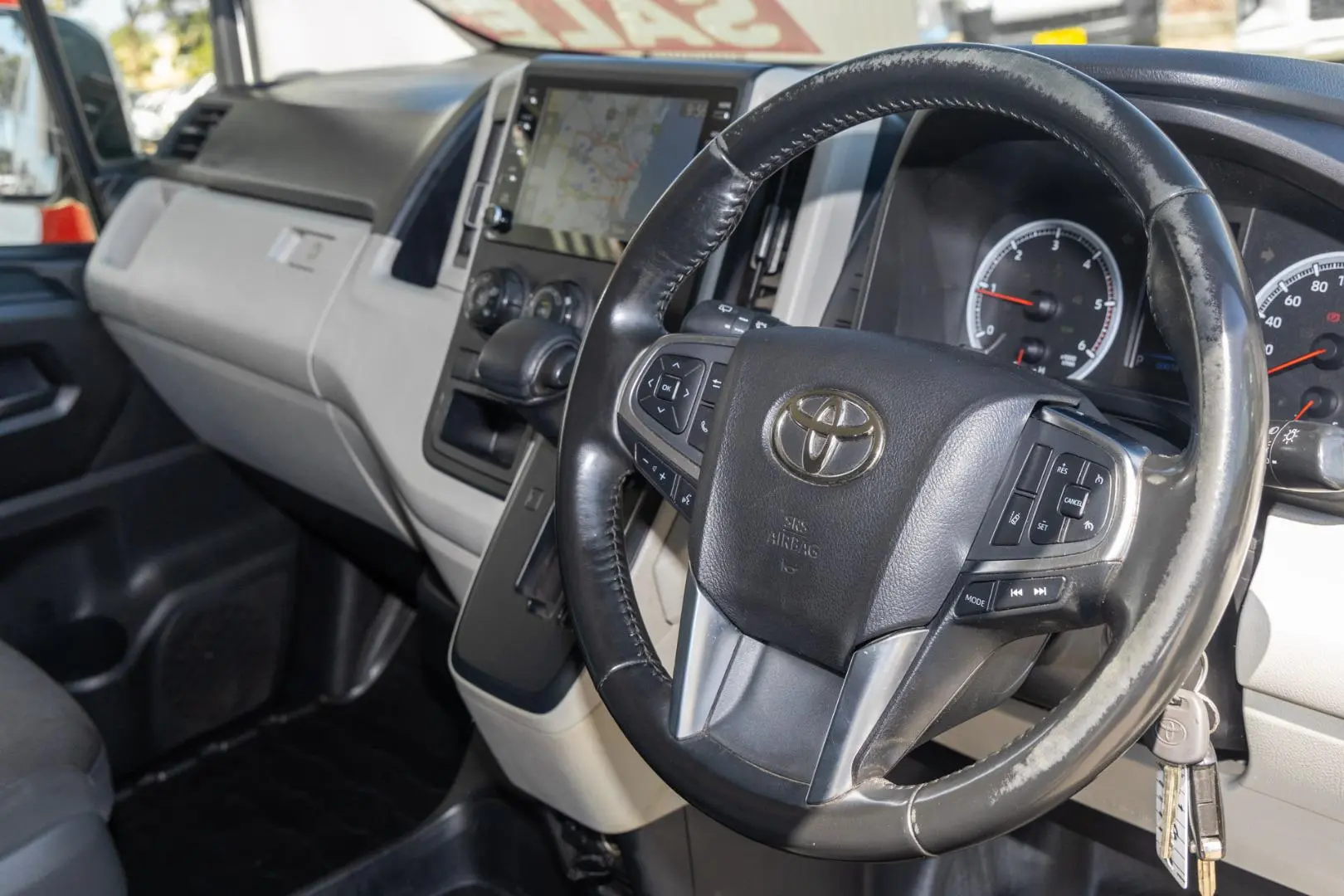 2020 Toyota Hiace Gallery Image 7