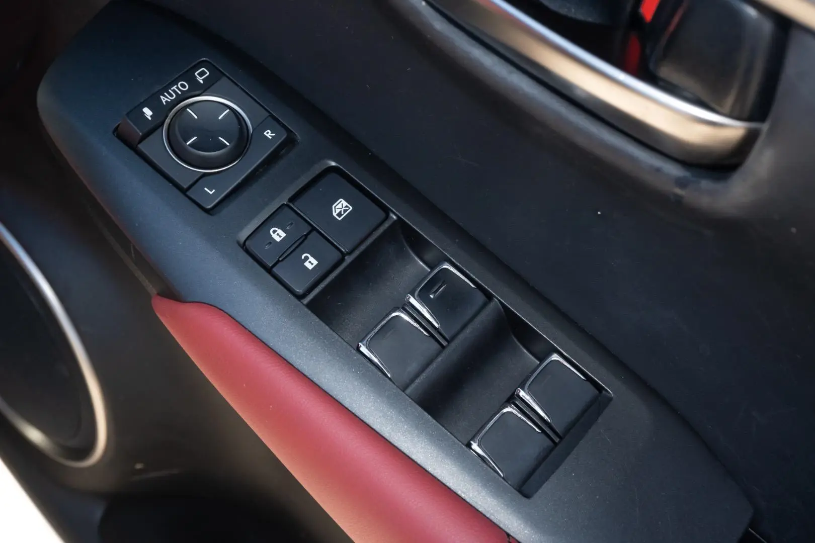 2020 Lexus NX Gallery Image 10