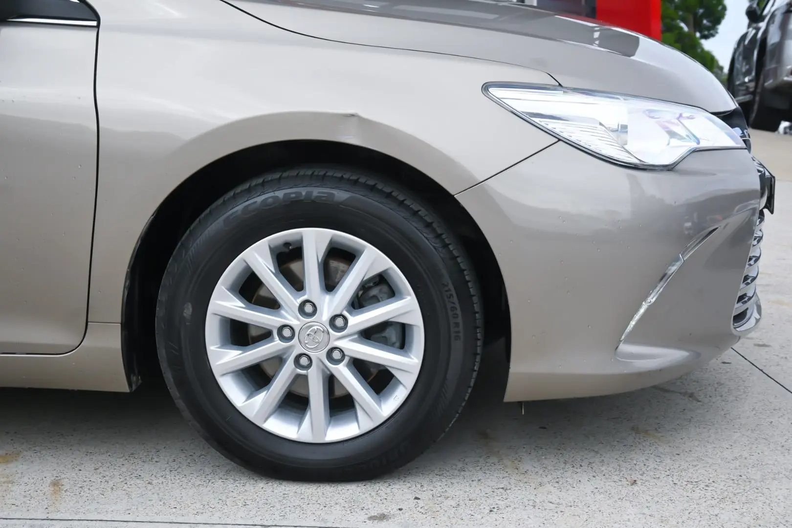 2017 Toyota Camry Gallery Image 22