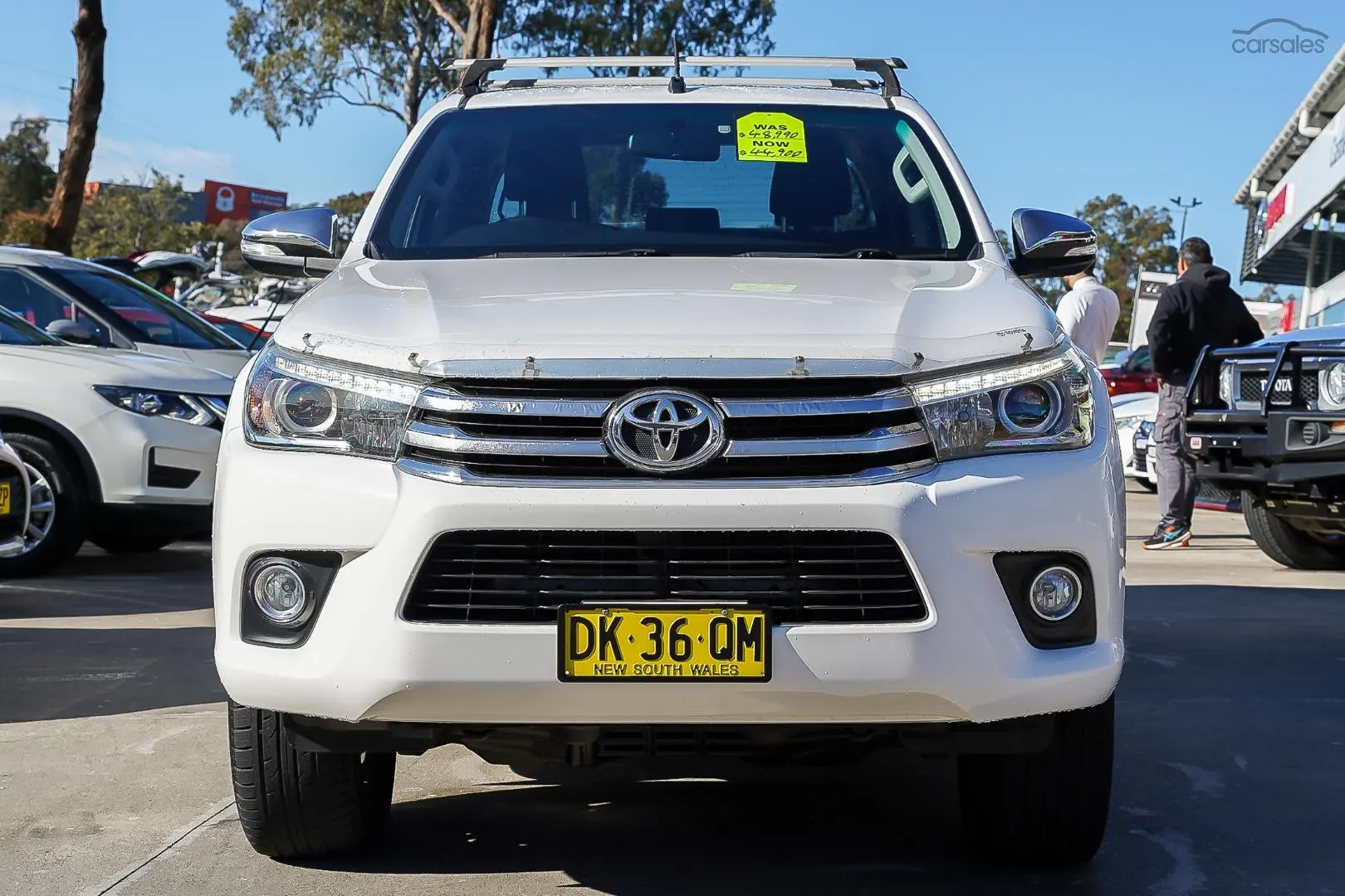 2015 Toyota Hilux Image 4