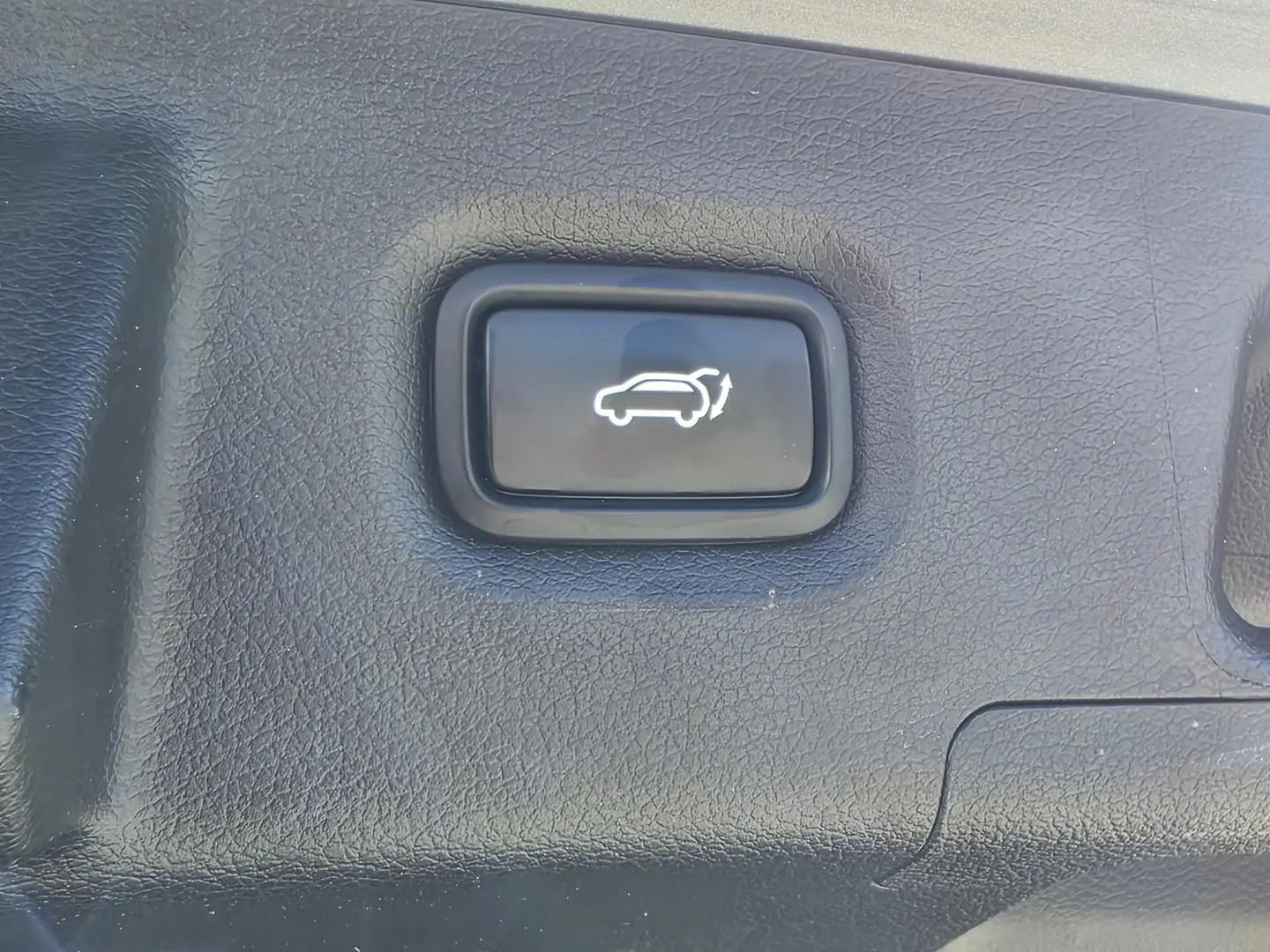 2023 Hyundai Santa Fe Gallery Image 12