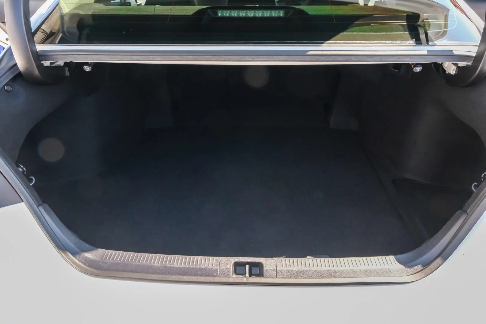 2018 Toyota Camry Gallery Image 19