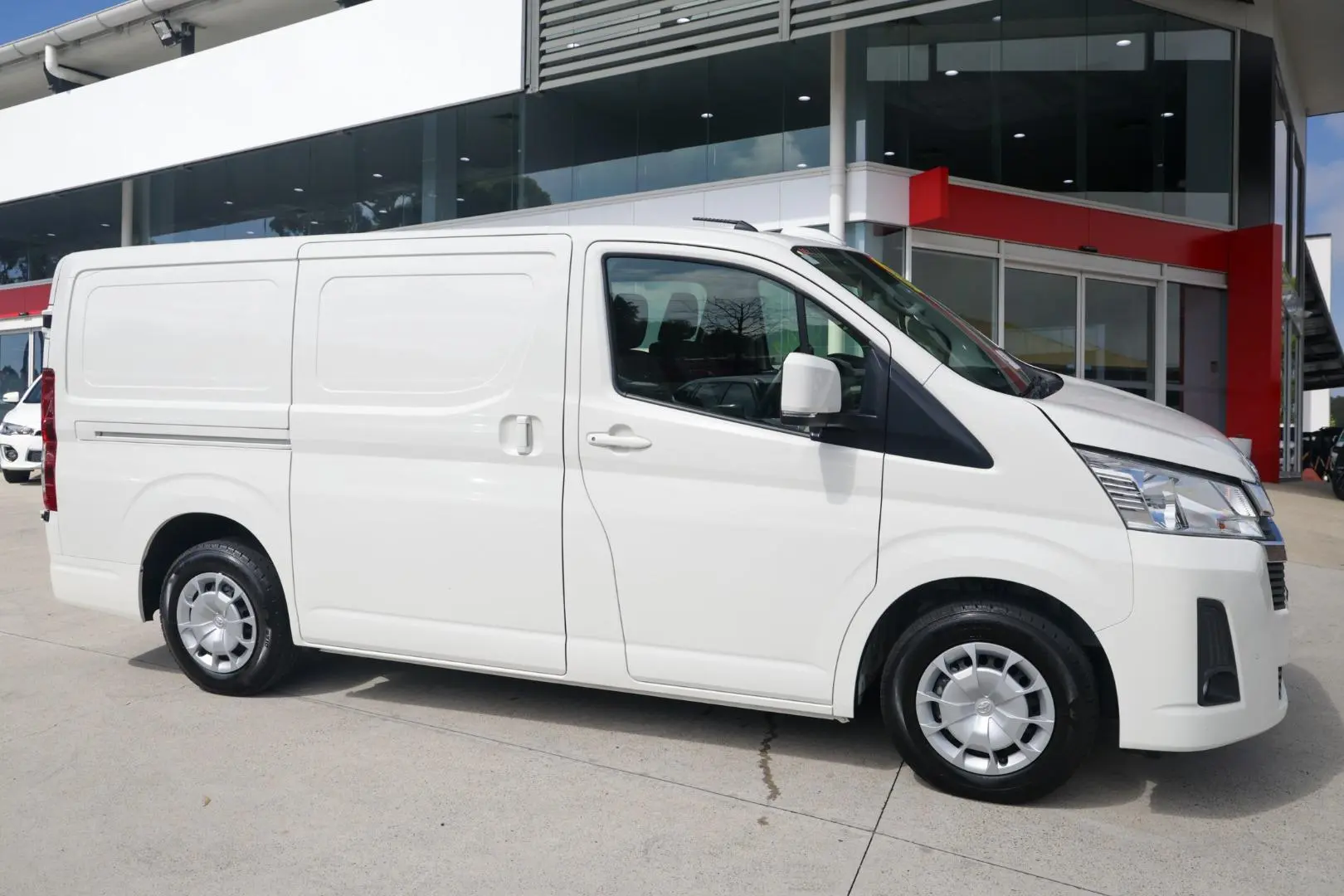 2023 Toyota Hiace Gallery Image 3