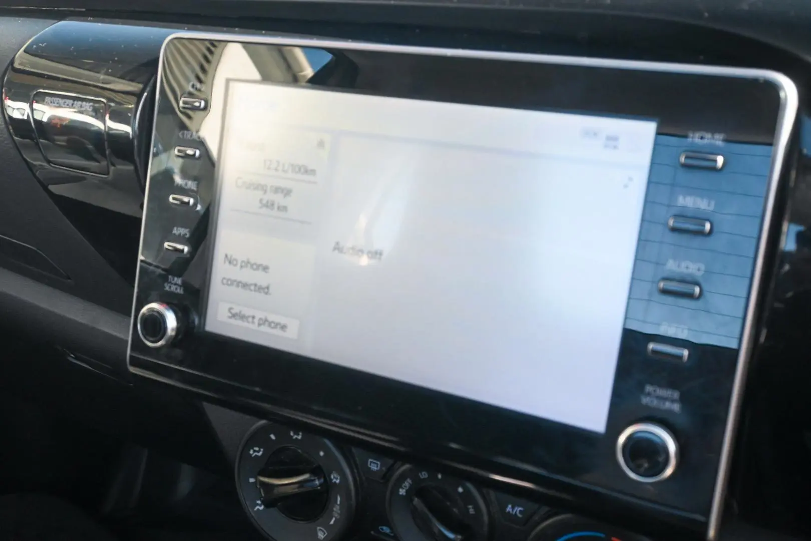 2021 Toyota Hilux Gallery Image 18