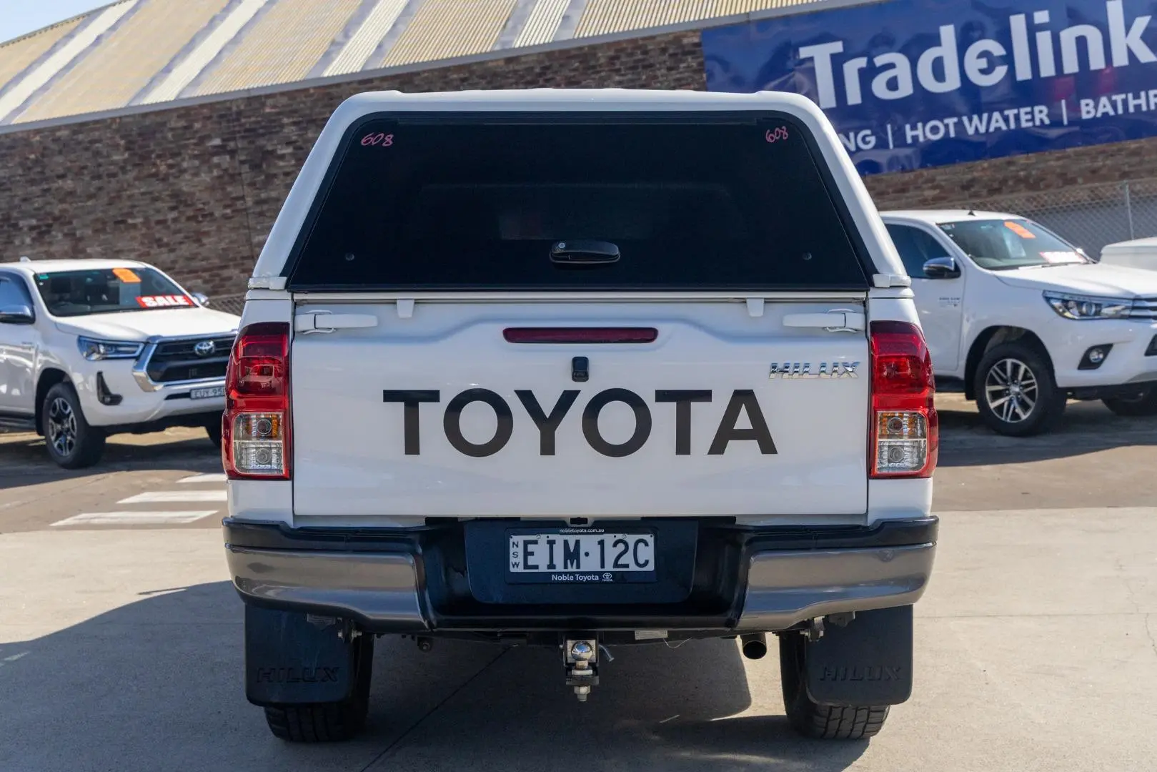 2020 Toyota Hilux Gallery Image 5
