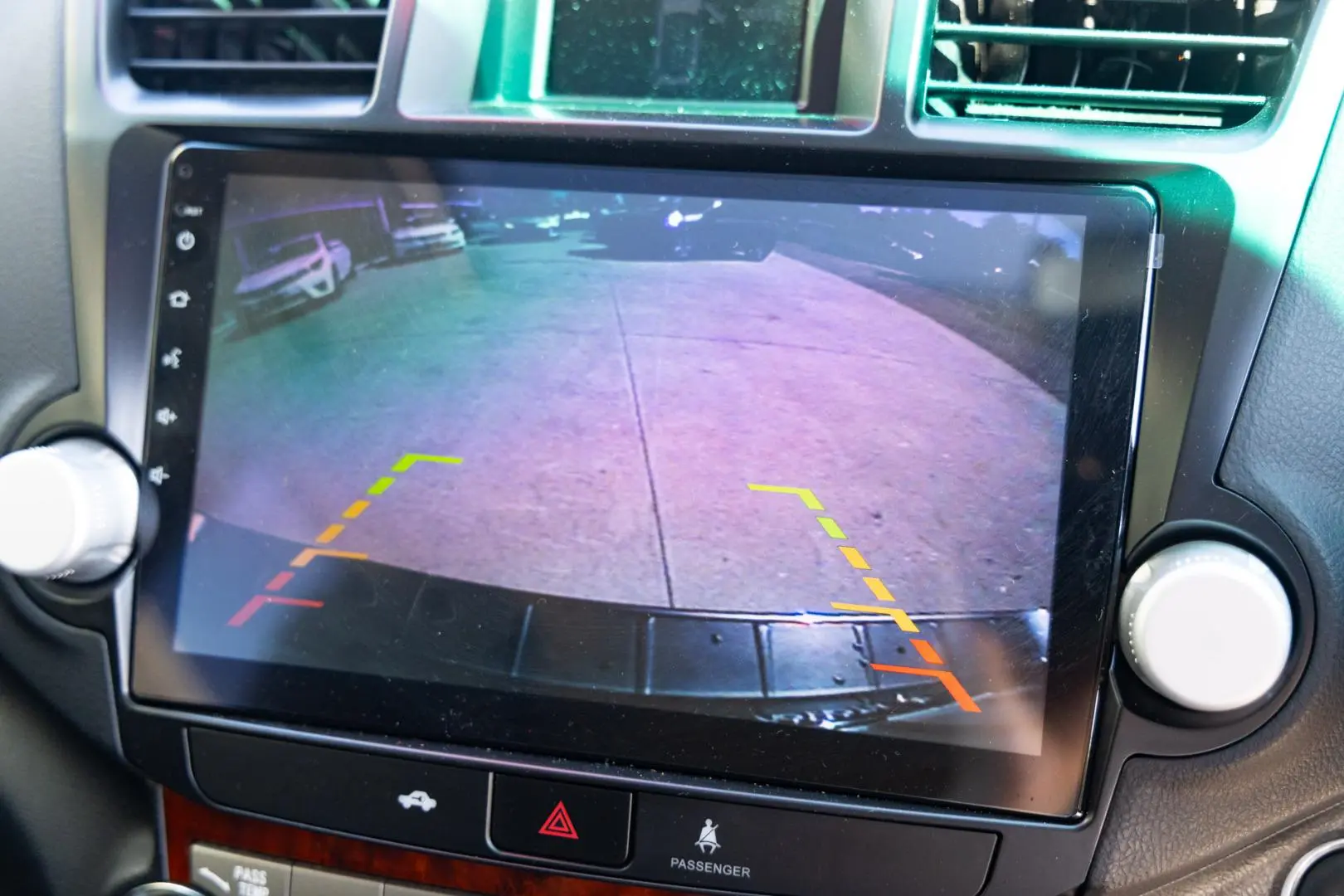 2012 Toyota Kluger Gallery Image 12