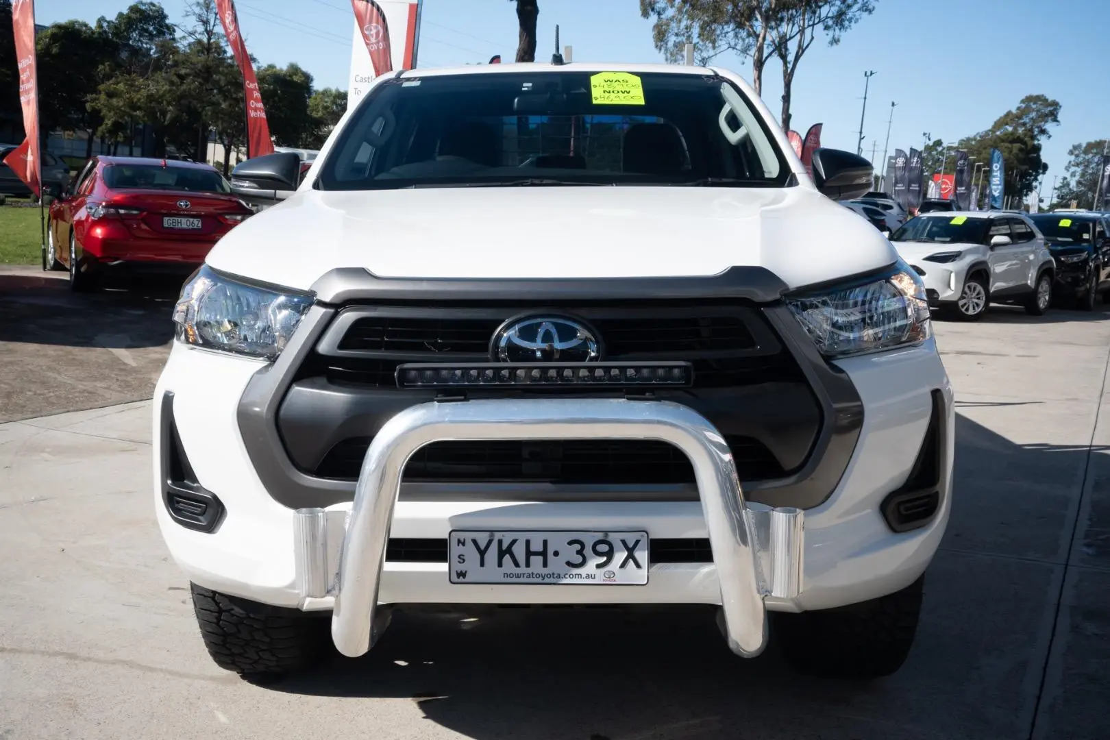 2021 Toyota Hilux Gallery Image 4