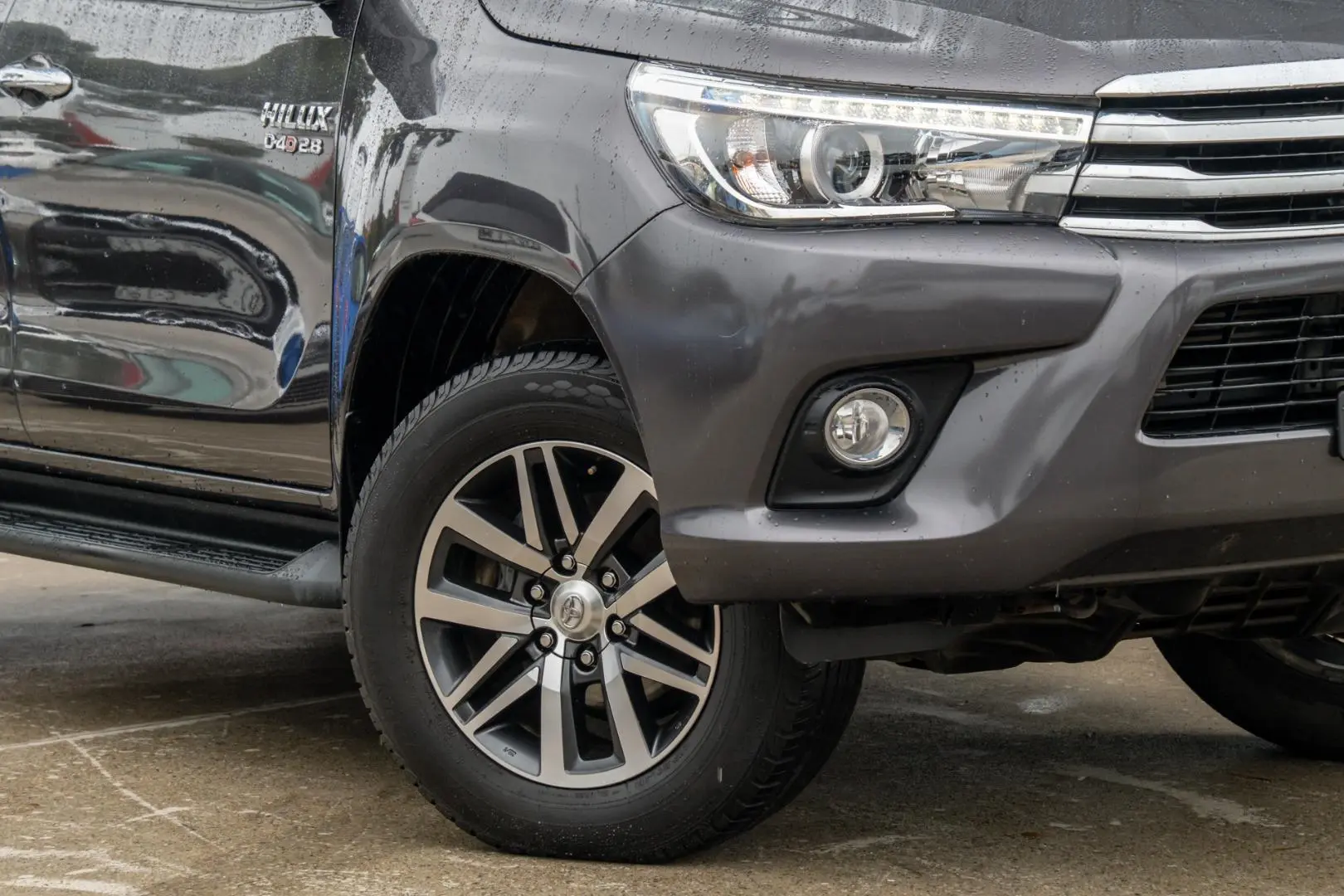 2017 Toyota Hilux Gallery Image 4