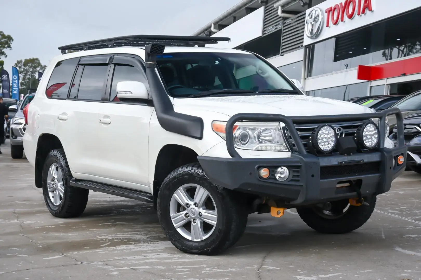 2012 Toyota Landcruiser Image