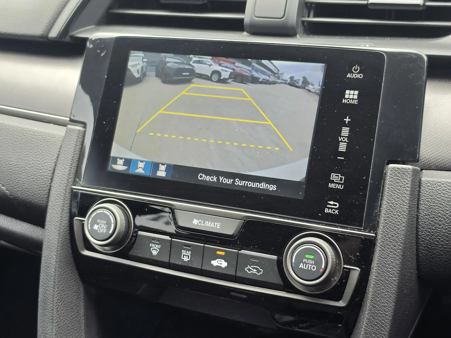 2017 Honda Civic Gallery Image 23