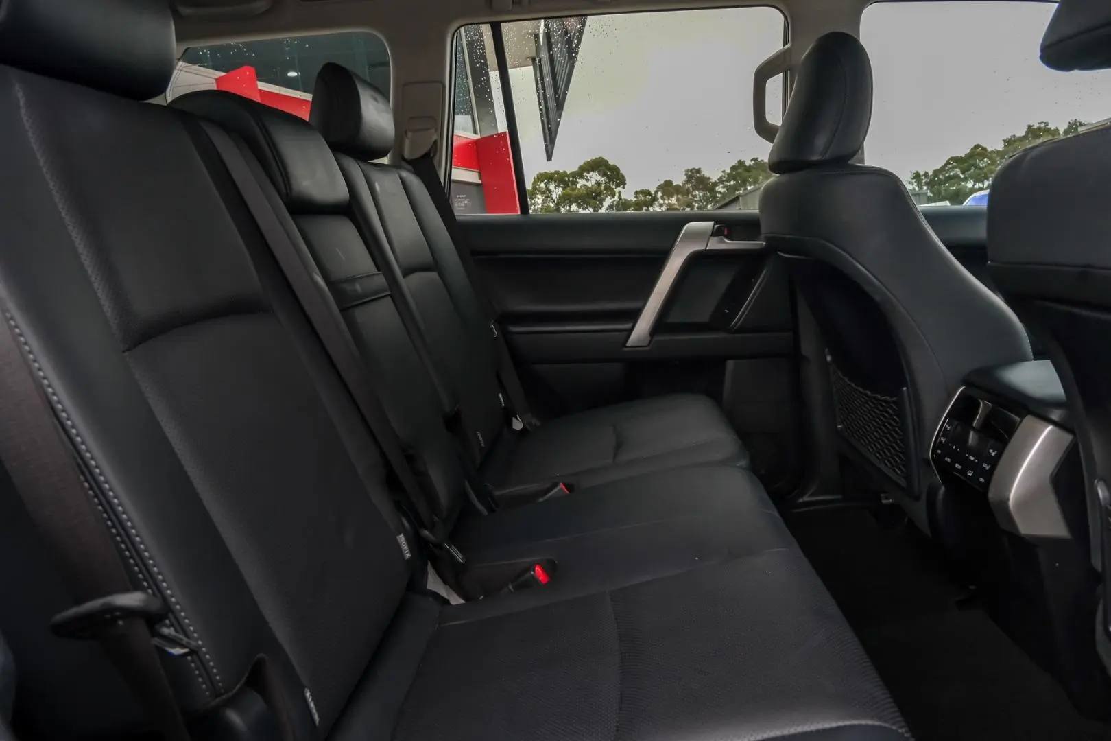 2021 Toyota Landcruiser Prado Gallery Image 9