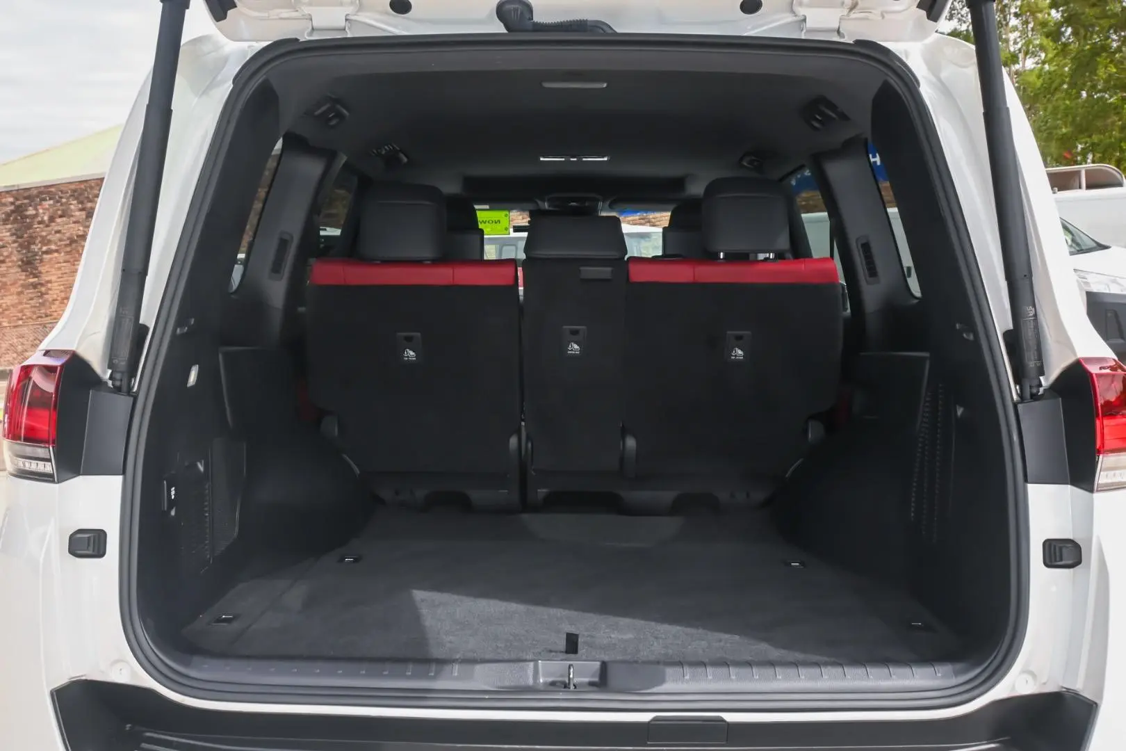 2023 Toyota Landcruiser Gallery Image 22