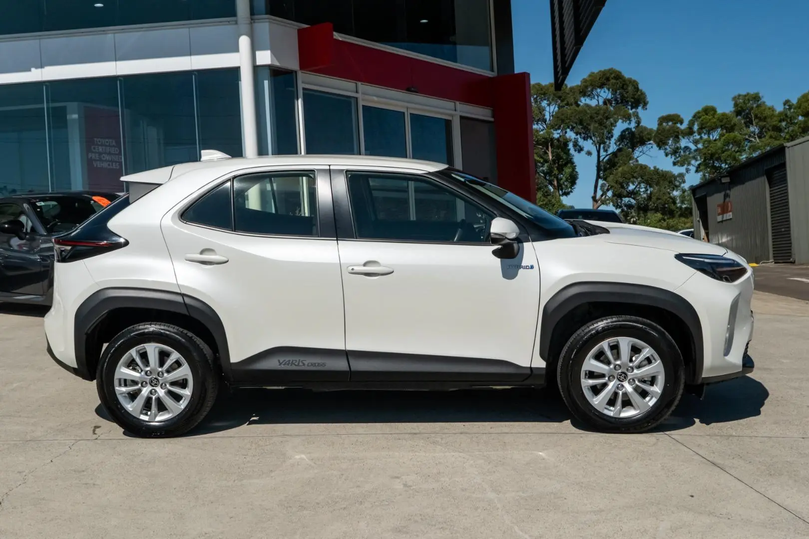 2022 Toyota Yaris Cross Gallery Image 3