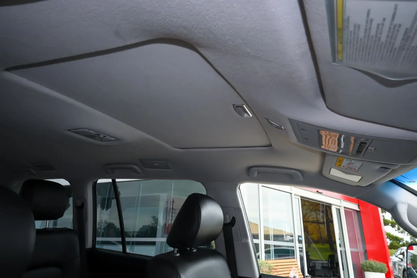 2016 Toyota Landcruiser Gallery Image 11