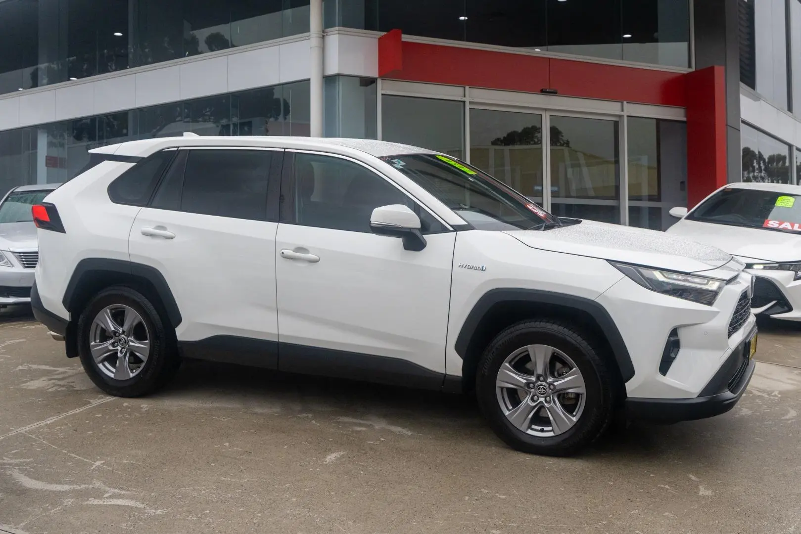 2022 Toyota RAV4 Gallery Image 3