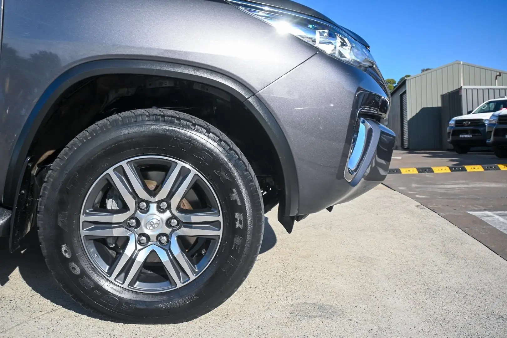 2018 Toyota Fortuner Gallery Image 21