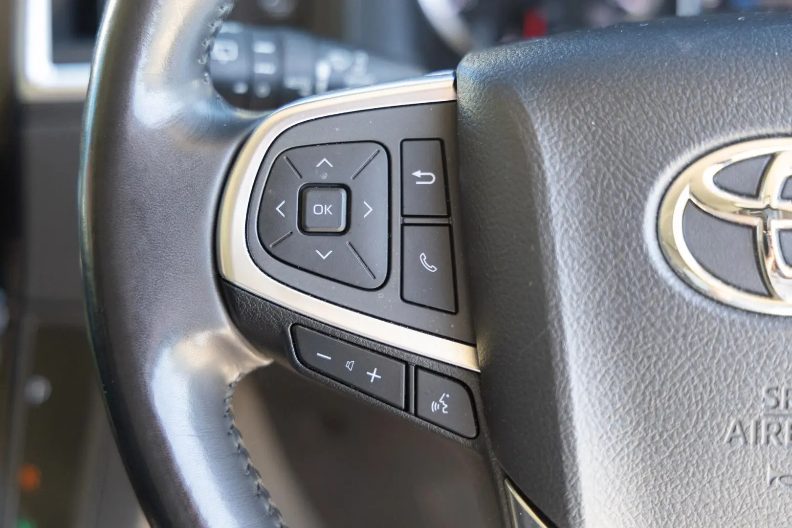 2023 Toyota Granvia Gallery Image 14