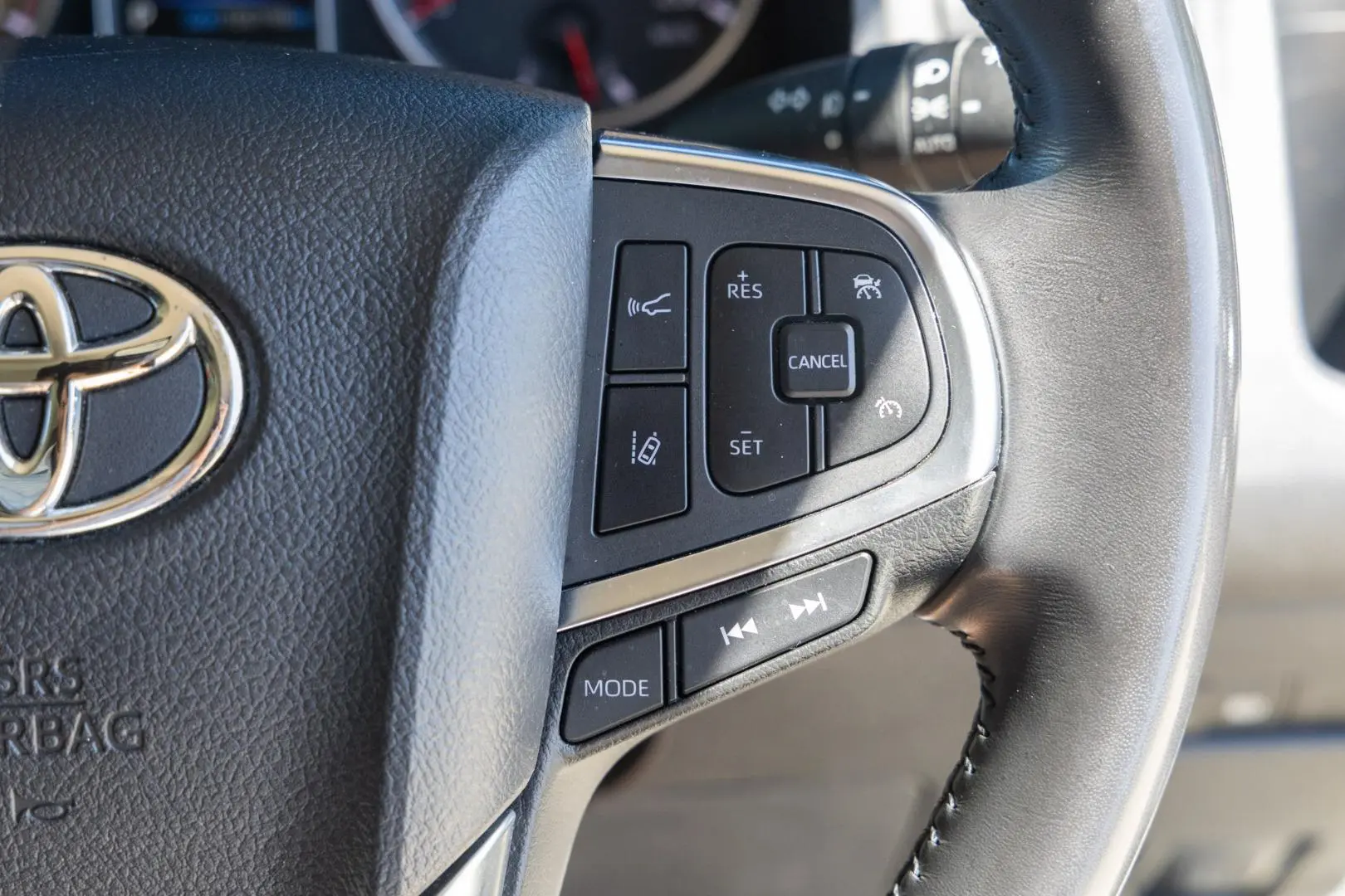 2023 Toyota Granvia Gallery Image 15