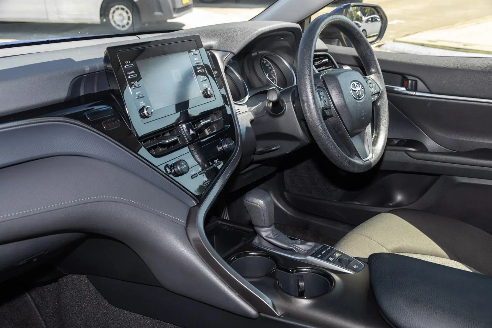 2024 Toyota Camry Gallery Image 7