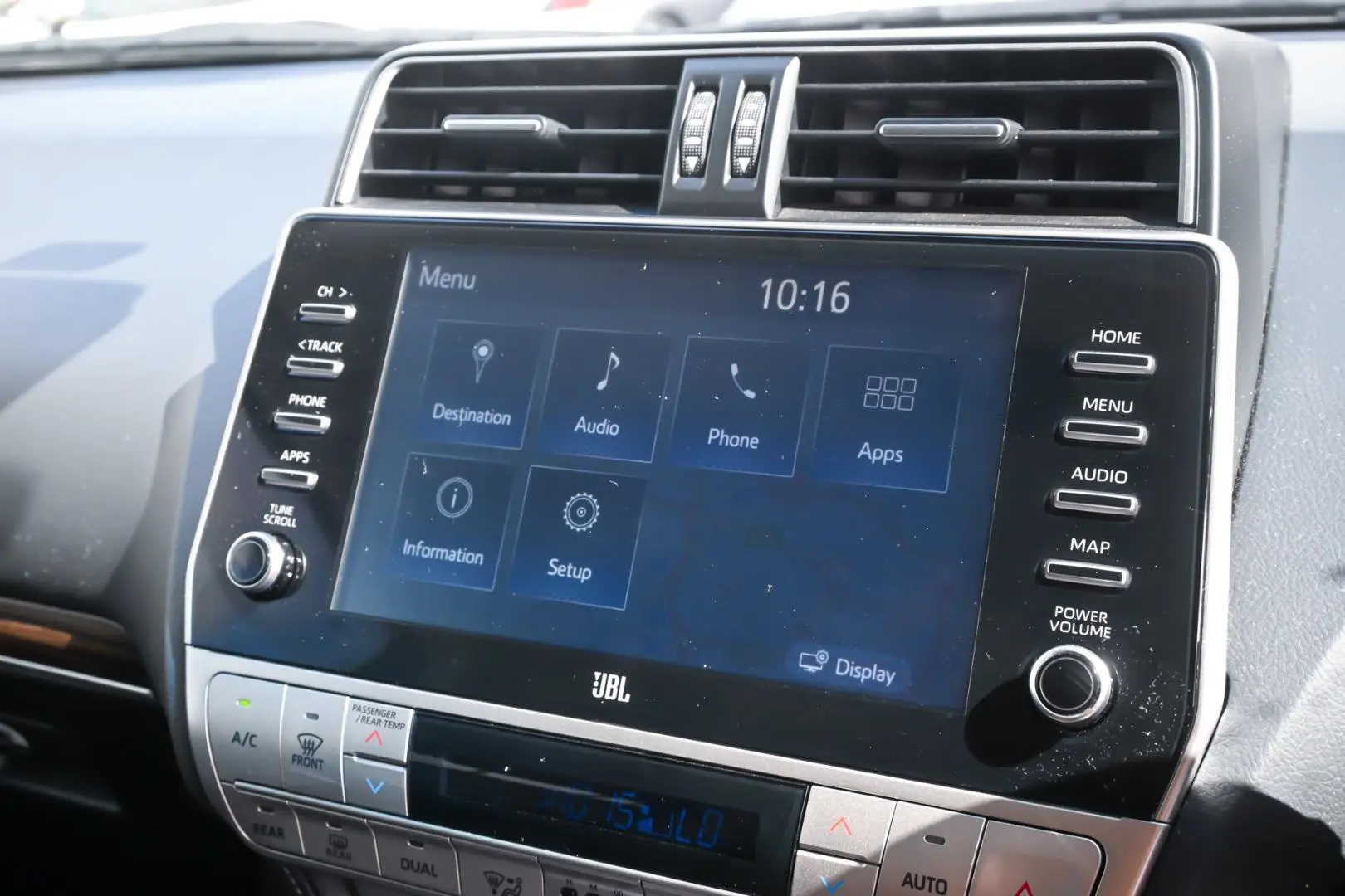 2023 Toyota Landcruiser Prado Gallery Image 16
