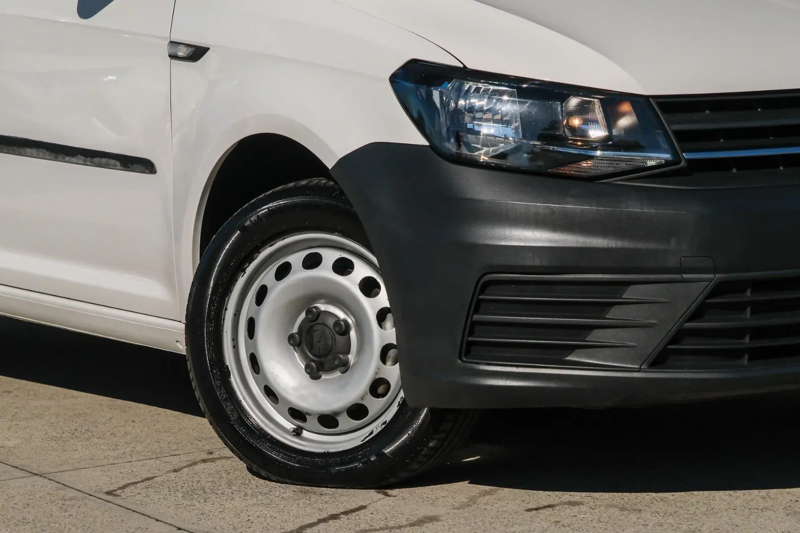 2018 Volkswagen Caddy Gallery Image 6