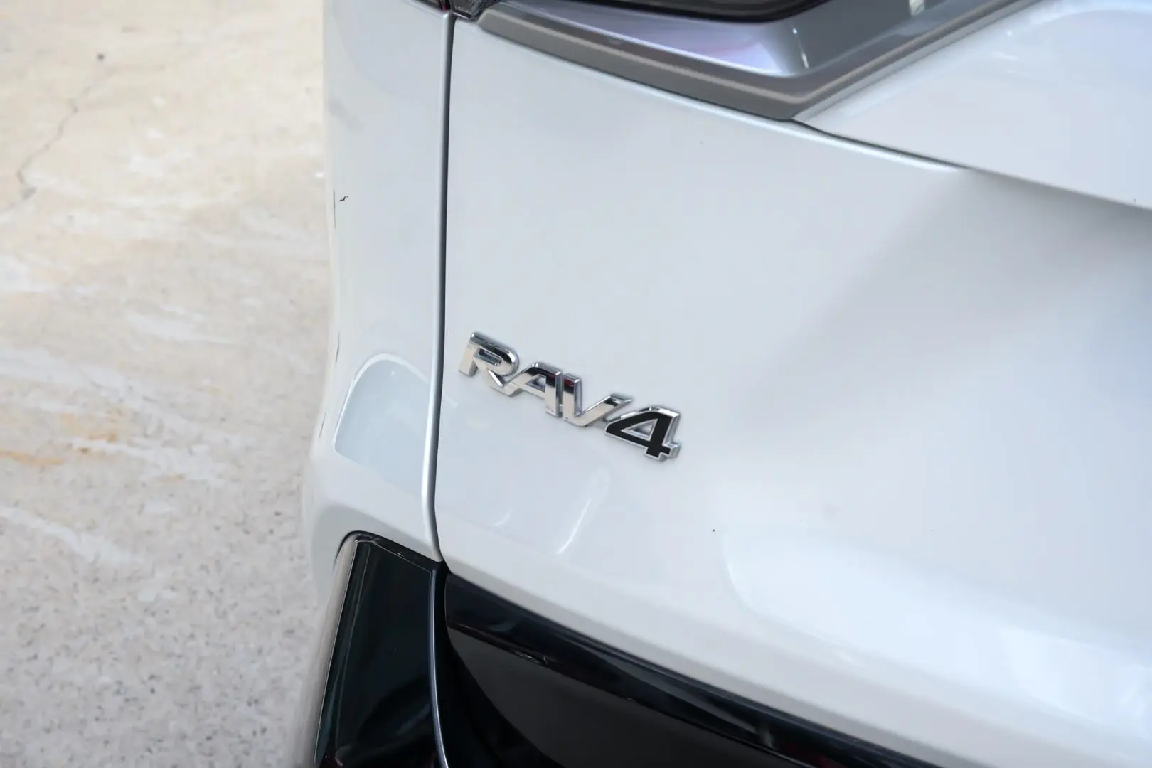 2024 Toyota RAV4 Gallery Image 25