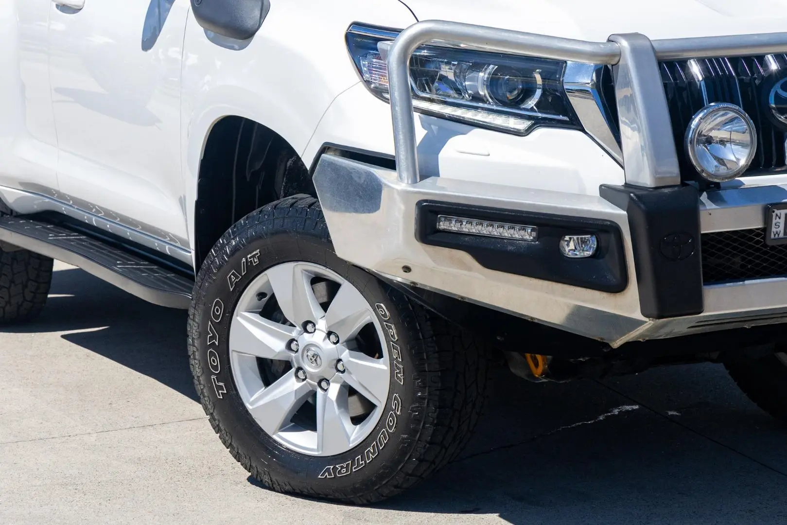 2018 Toyota Landcruiser Prado Gallery Image 6