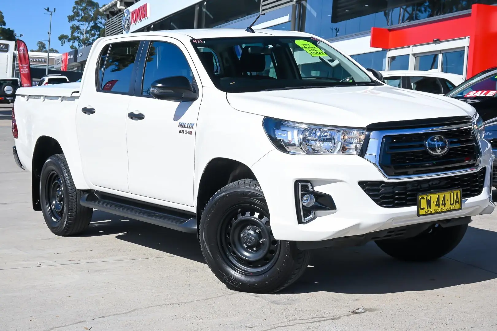 2020 Toyota Hilux Gallery Image 1